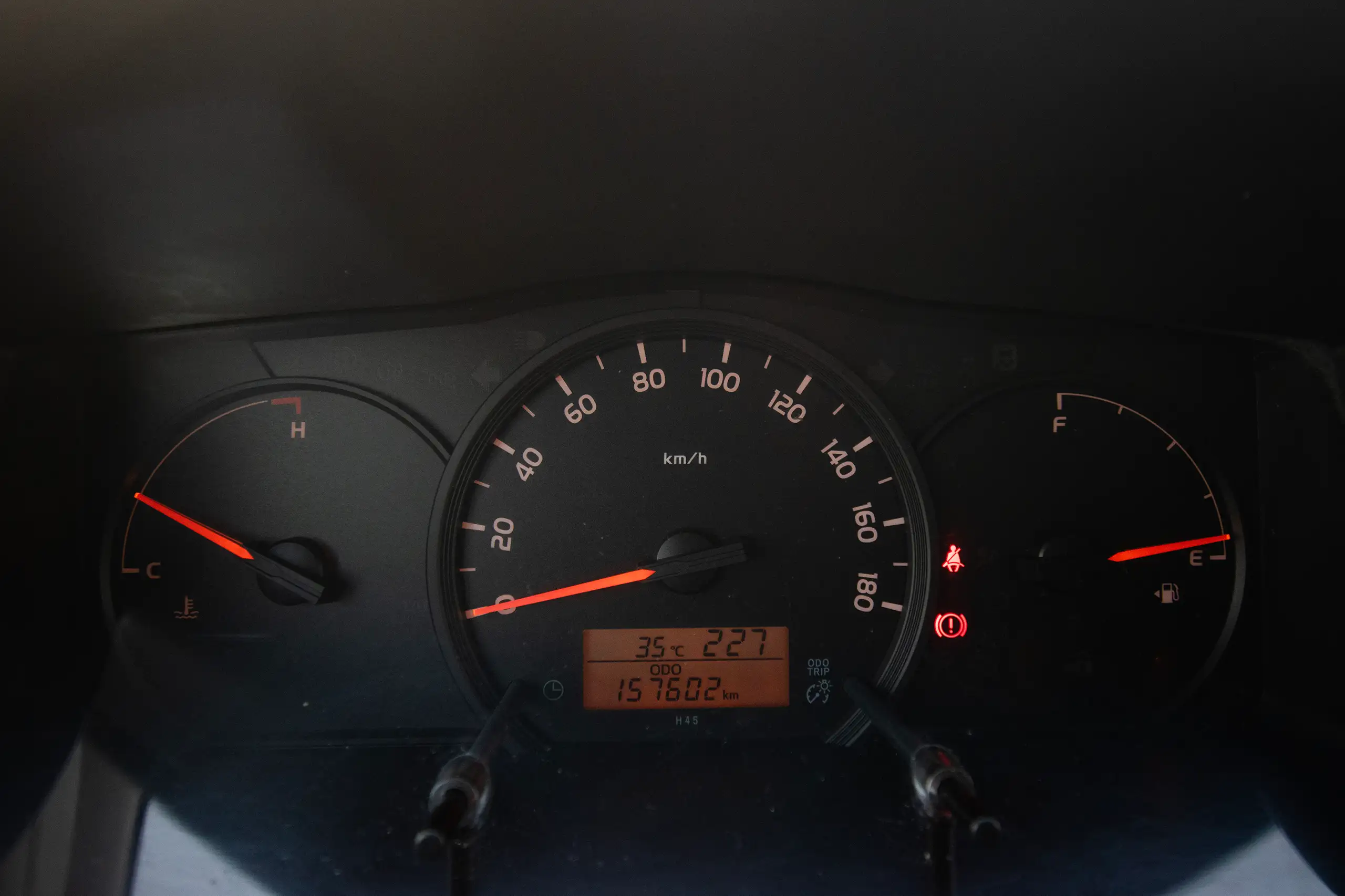 Used 2021 Toyota Hiace GL Std Roof 3 STR Panel Van White – Odometer / Mileage Reading View at First Choice Cars Sharjah