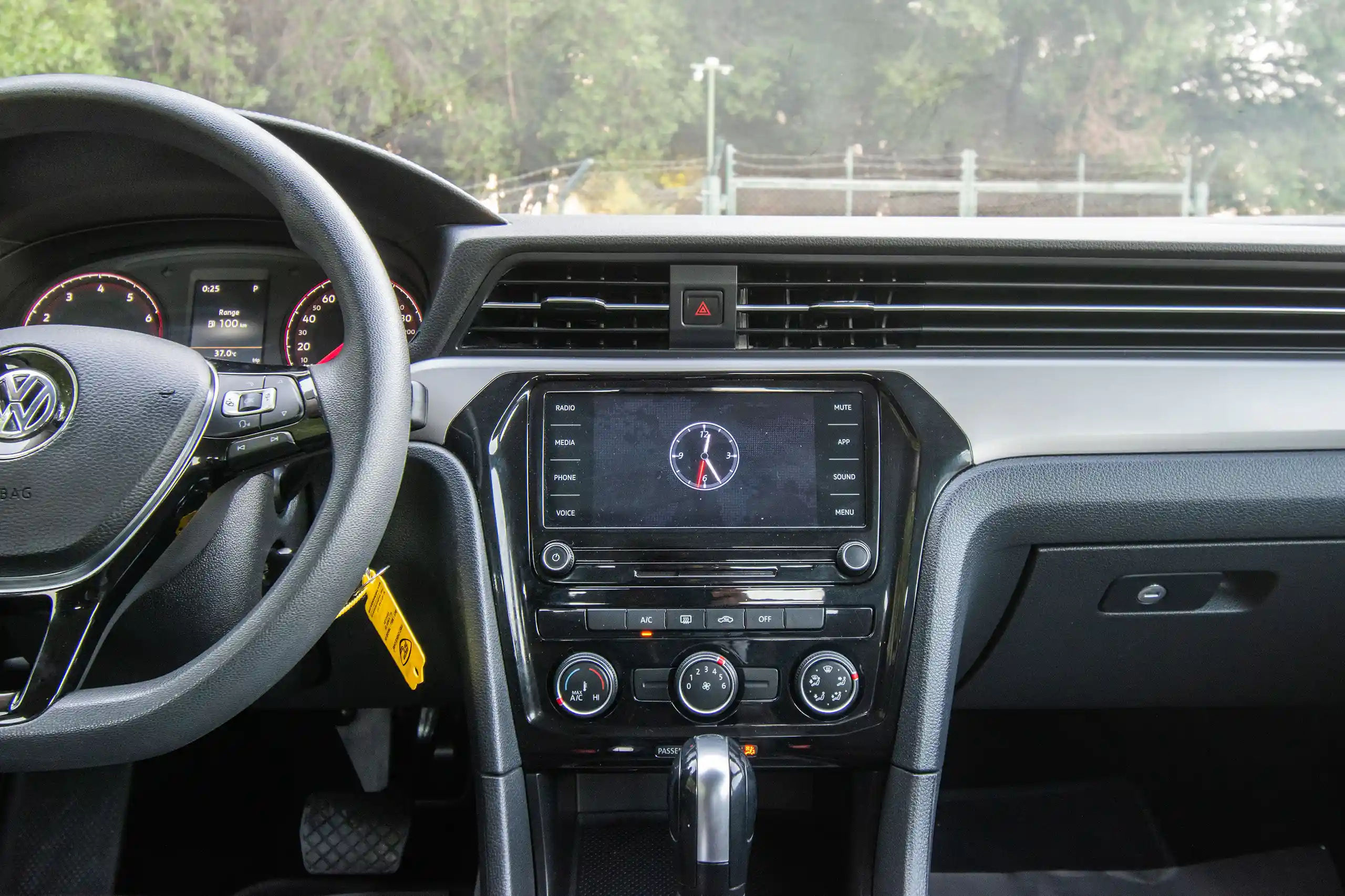 Used 2020 Volkswagen PASSAT Trendline Black – Infotainment / Touchscreen System at First Choice Cars Sharjah