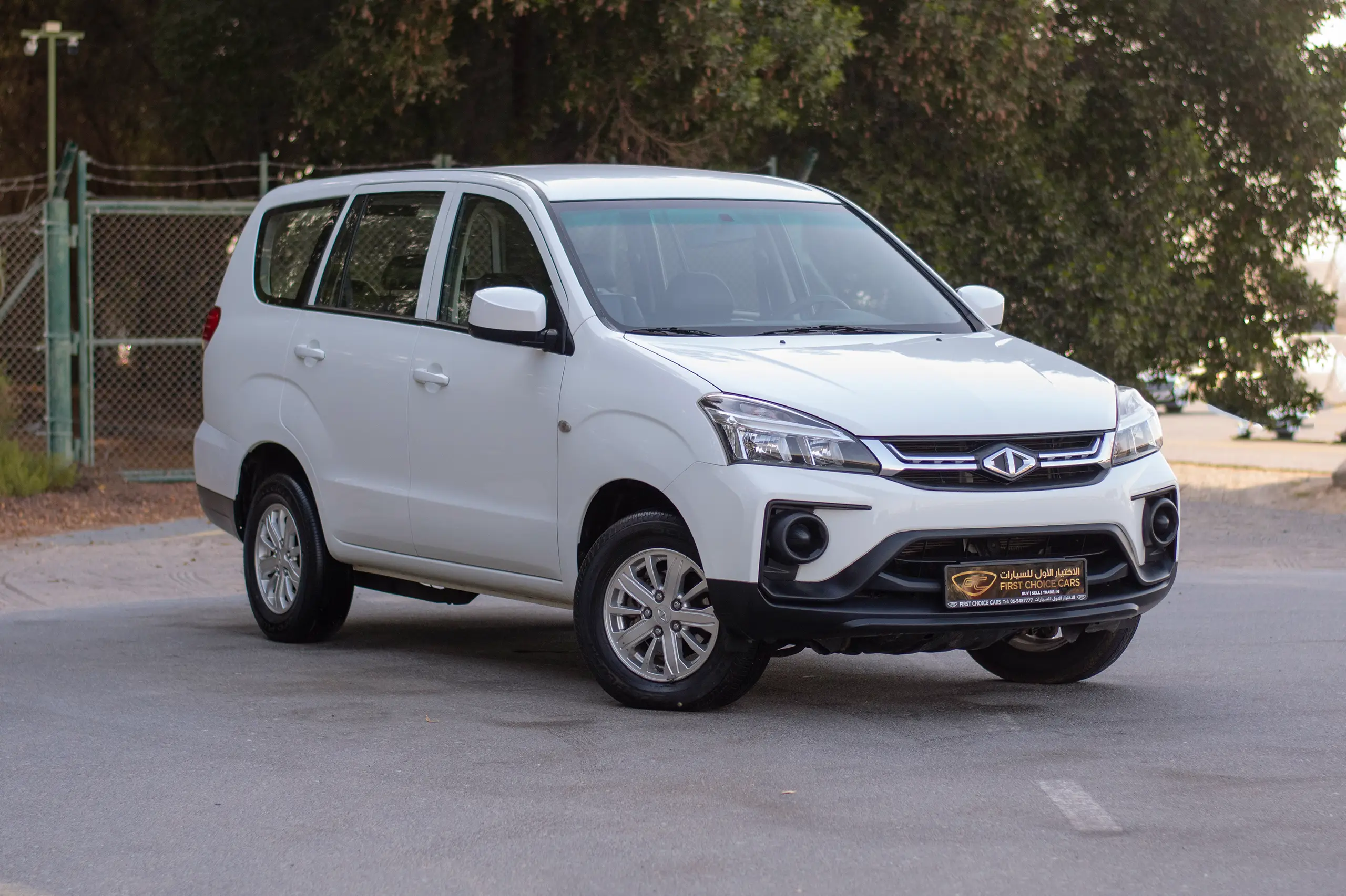 Used 2020 CMC Z7 Standard White – Right Front Diagonal (45°) View at First Choice Cars Sharjah