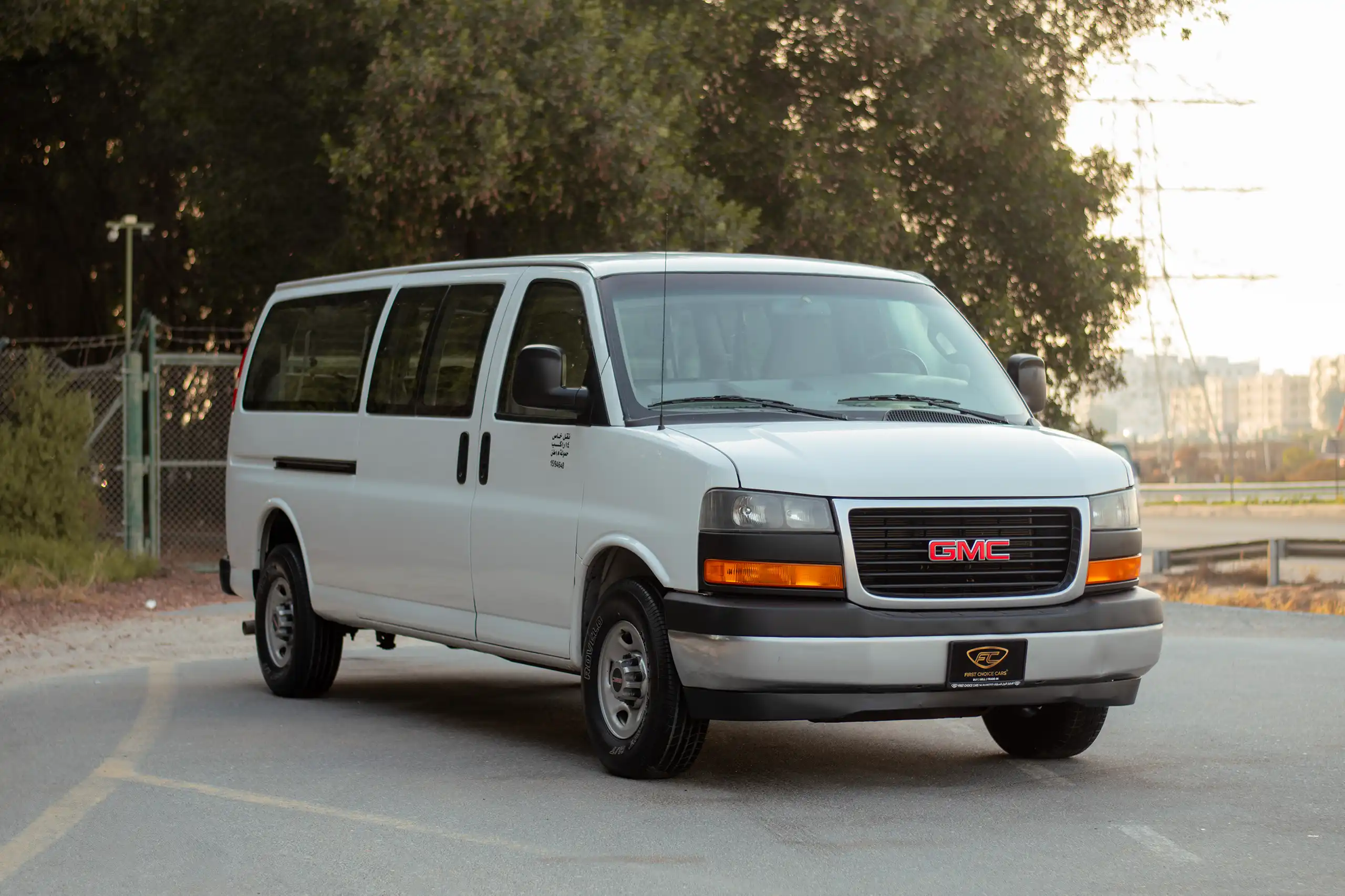 Used 2019 GMC Savana 3500 15-Seater Passenger White – Right Front Diagonal (45°) View at First Choice Cars Sharjah