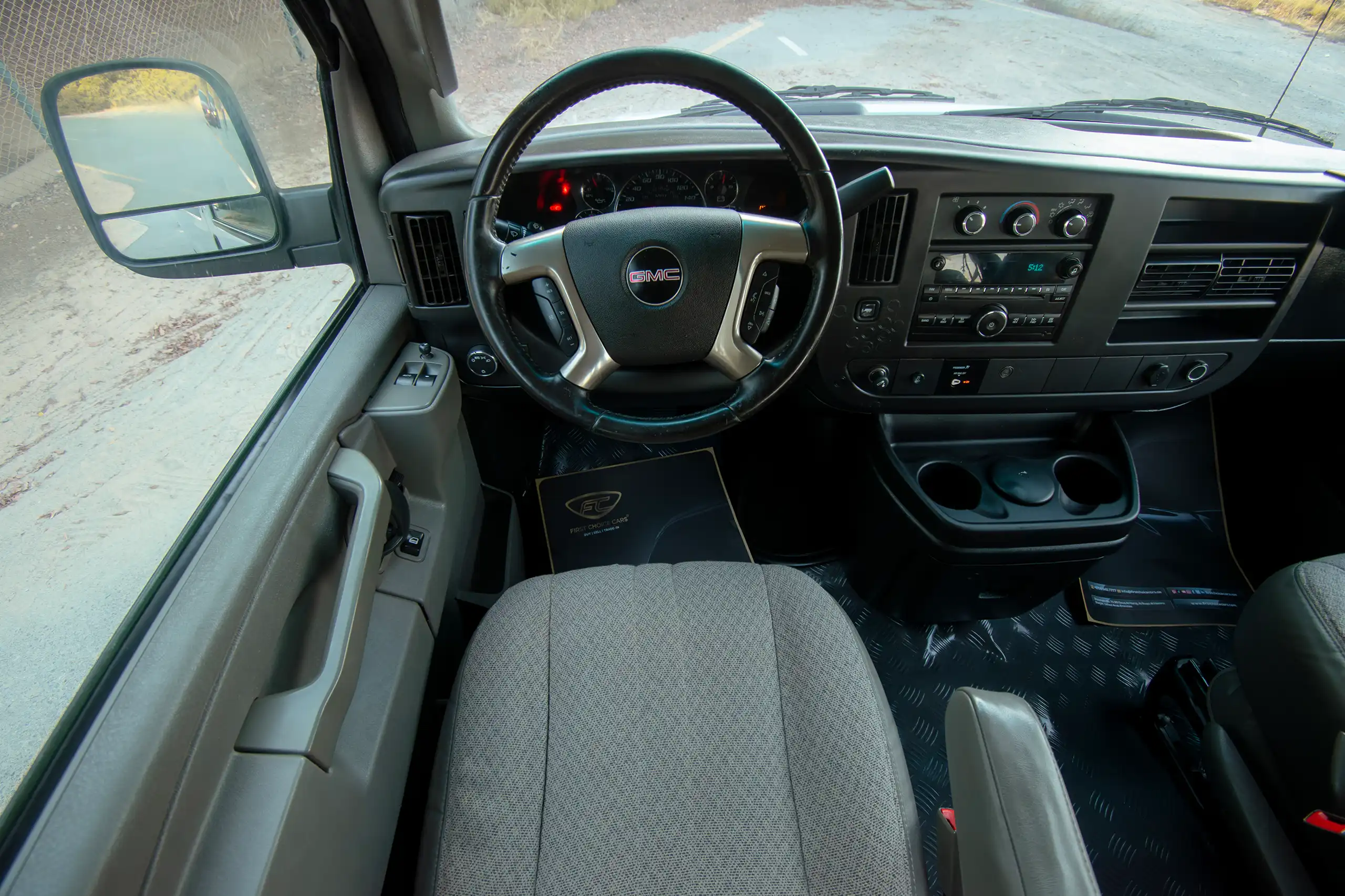 Used 2019 GMC Savana 3500 15-Seater Passenger White – Steering Wheel & Instrument Cluster at First Choice Cars Sharjah