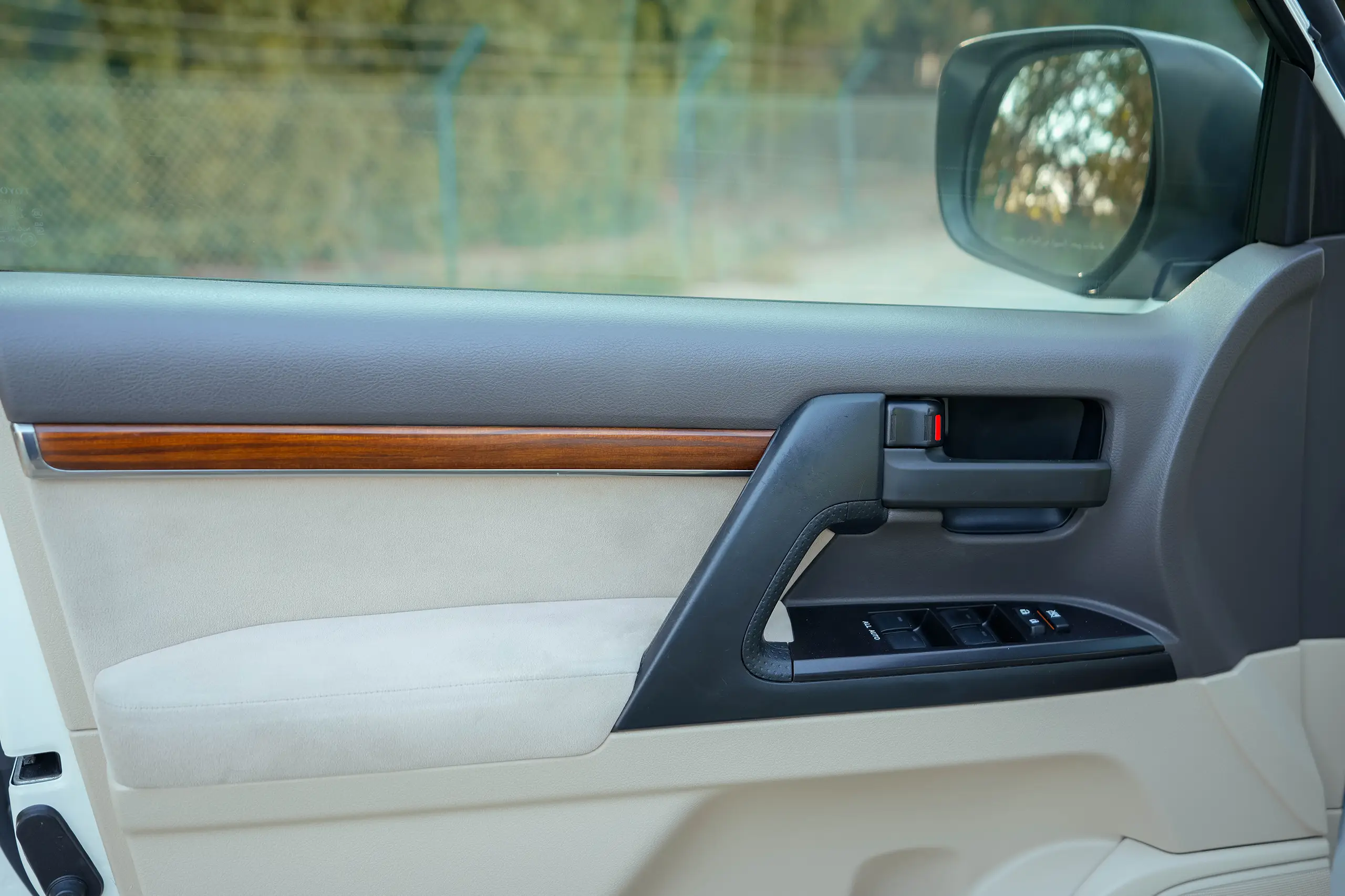 Used 2018 Toyota Land Cruiser EXR White – Driver Door Panel Full View at First Choice Cars Sharjah