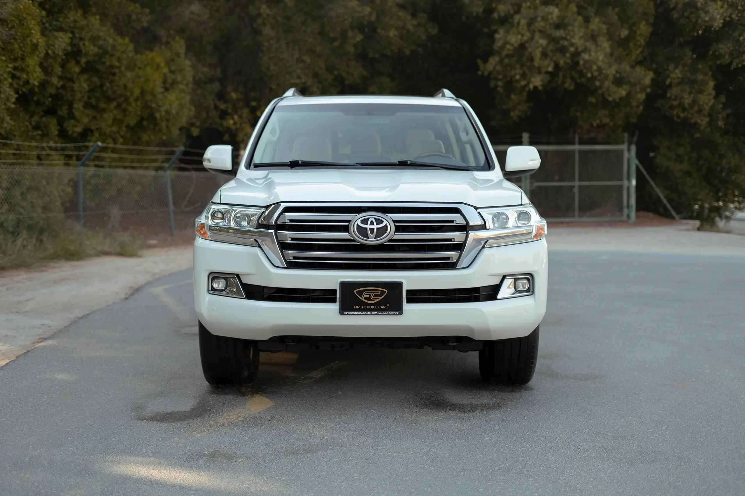 Used 2018 Toyota Land Cruiser Exr 4.0L V6 White – Front View at First Choice Cars Sharjah