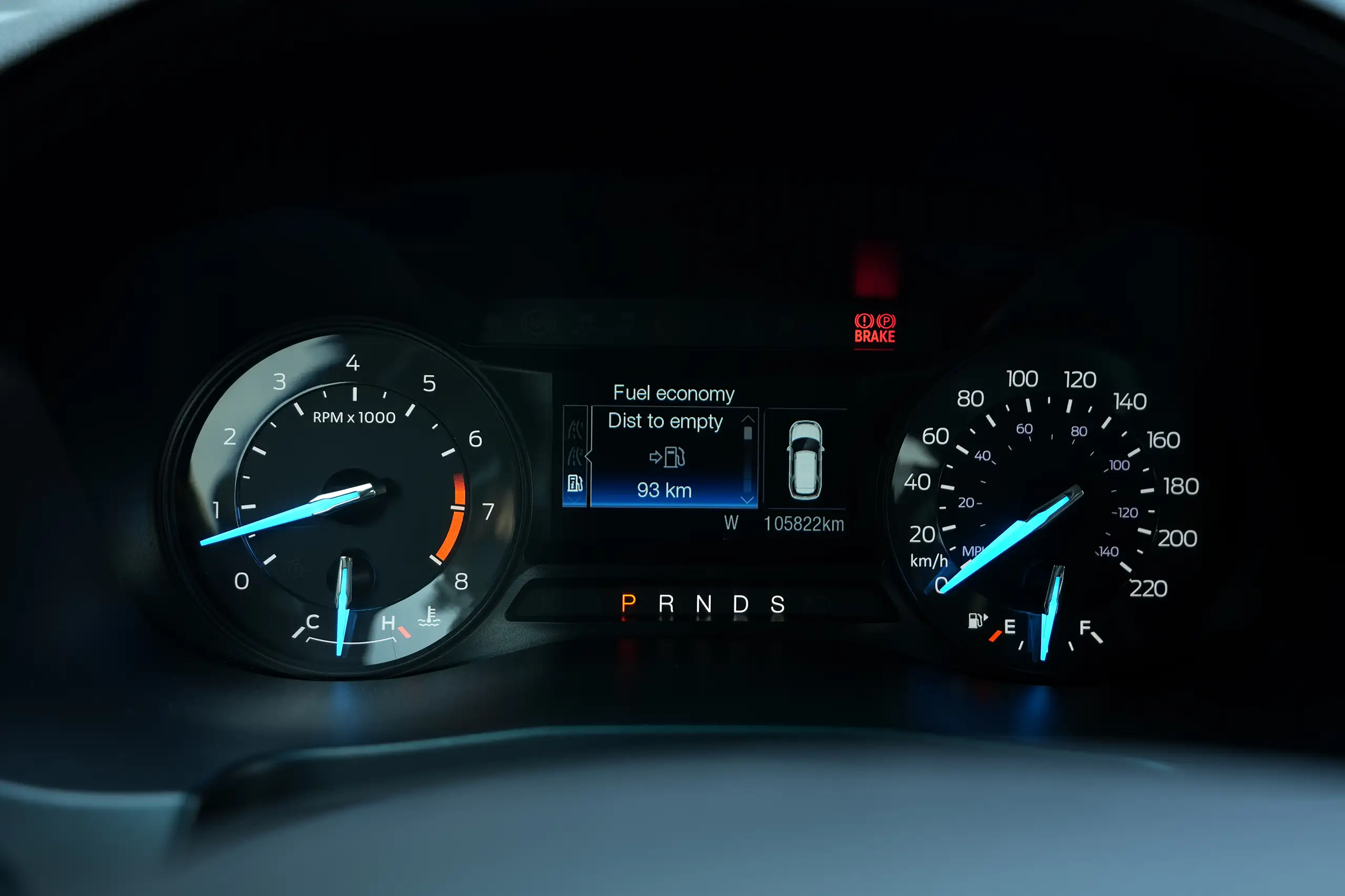 Used 2018 Ford Explorer XLT White – Odometer / Mileage Reading View at First Choice Cars Sharjah