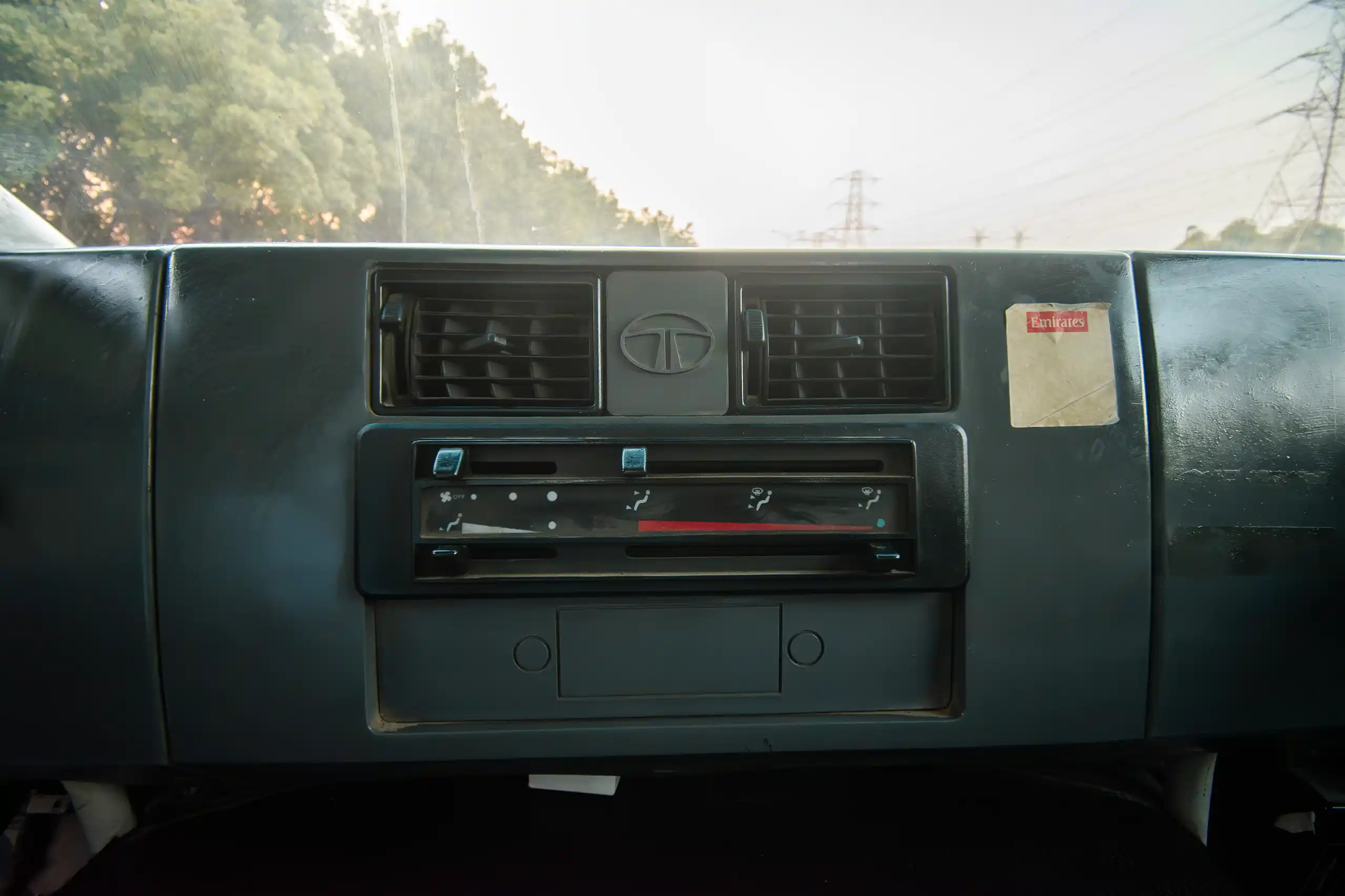 Used 2016 TATA LPT 613 Truck White – Infotainment / Touchscreen System at First Choice Cars Sharjah