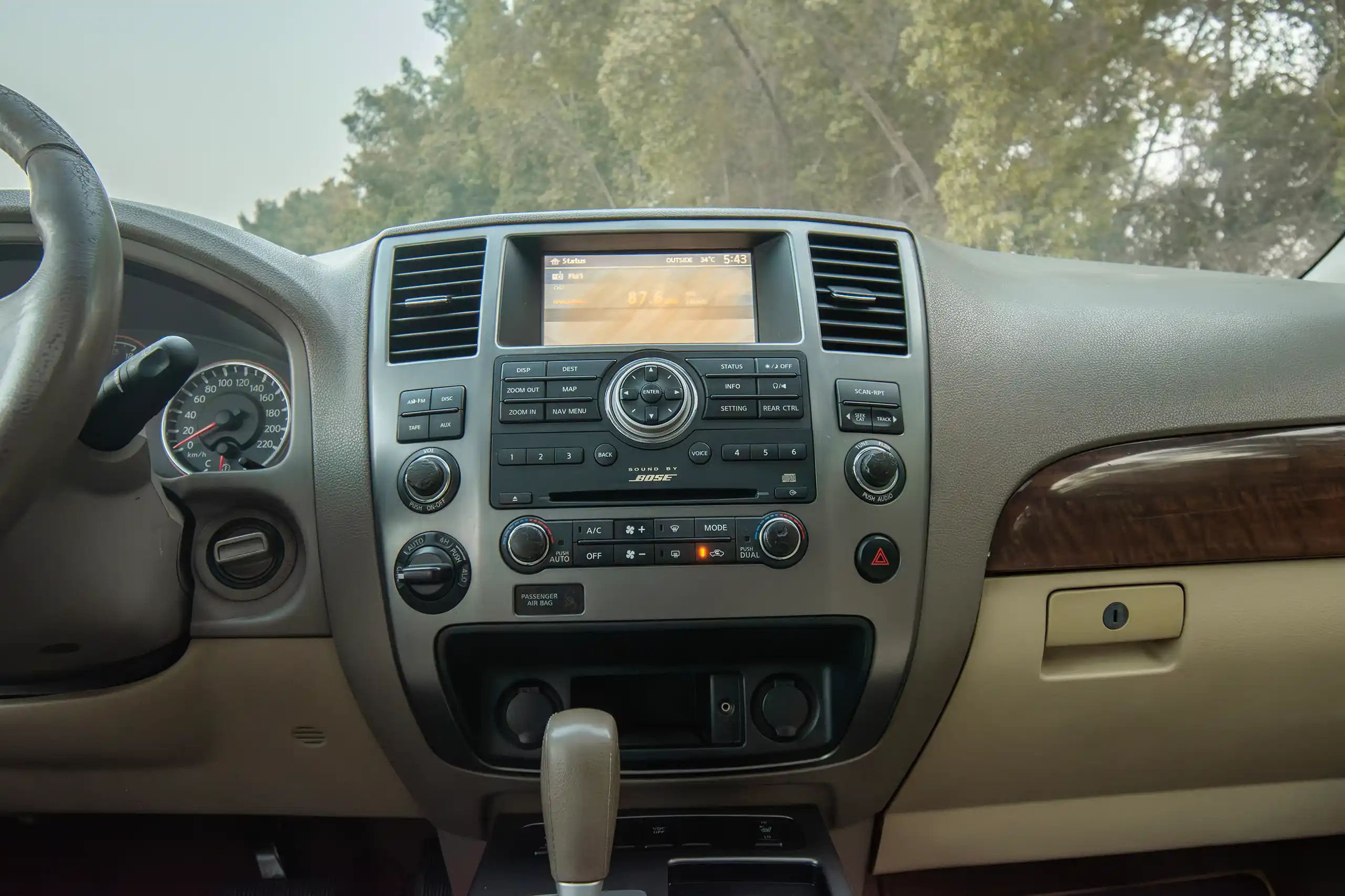 Used 2010 Nissan Armada LE Grey – Infotainment / Touchscreen System at First Choice Cars Sharjah