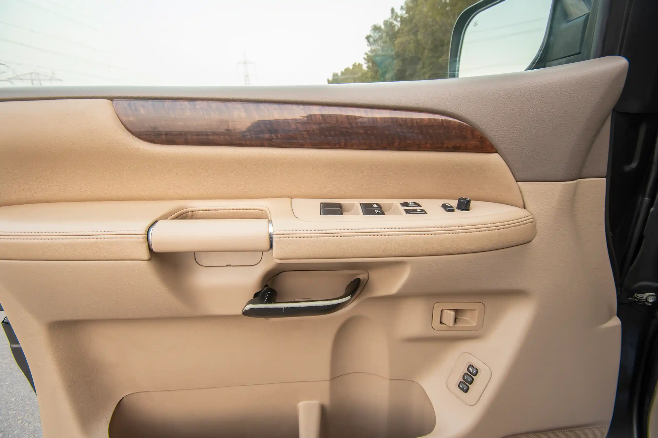 Used 2010 Nissan Armada LE Grey – Driver Door Panel Full View at First Choice Cars Sharjah