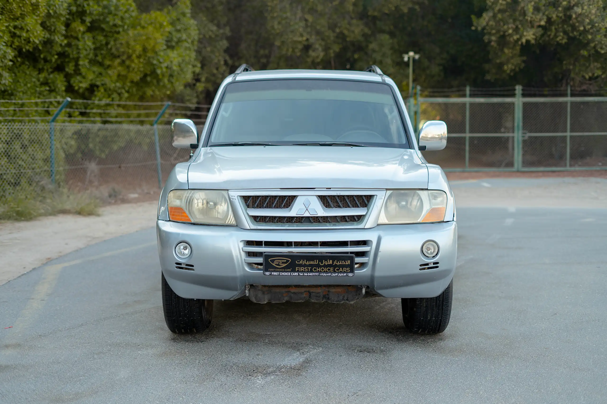 Used 2005 Mitsubishi PAJERO 3.0 GLS Silver – Front View at First Choice Cars Sharjah