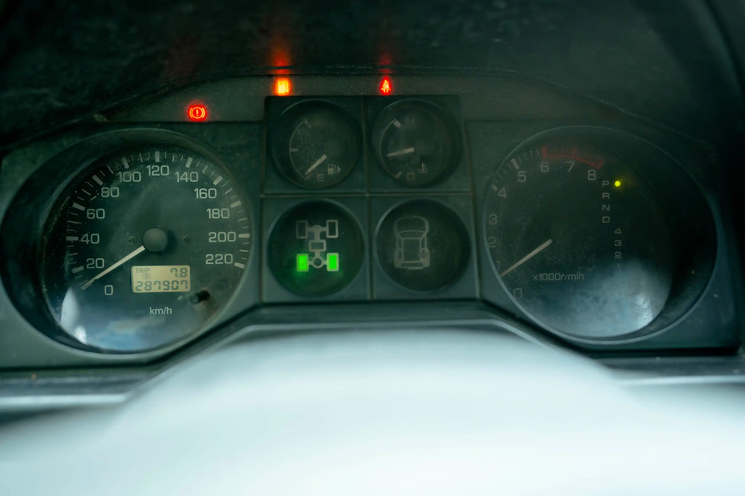 Used 2005 Mitsubishi Pajero GLS Silver – Odometer / Mileage Reading View at First Choice Cars Sharjah