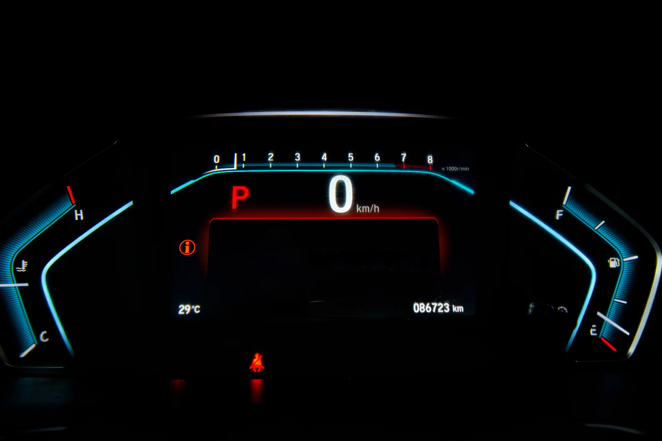 Used 2021 Honda Odyssey EX White – Odometer / Mileage Reading View at First Choice Cars Sharjah