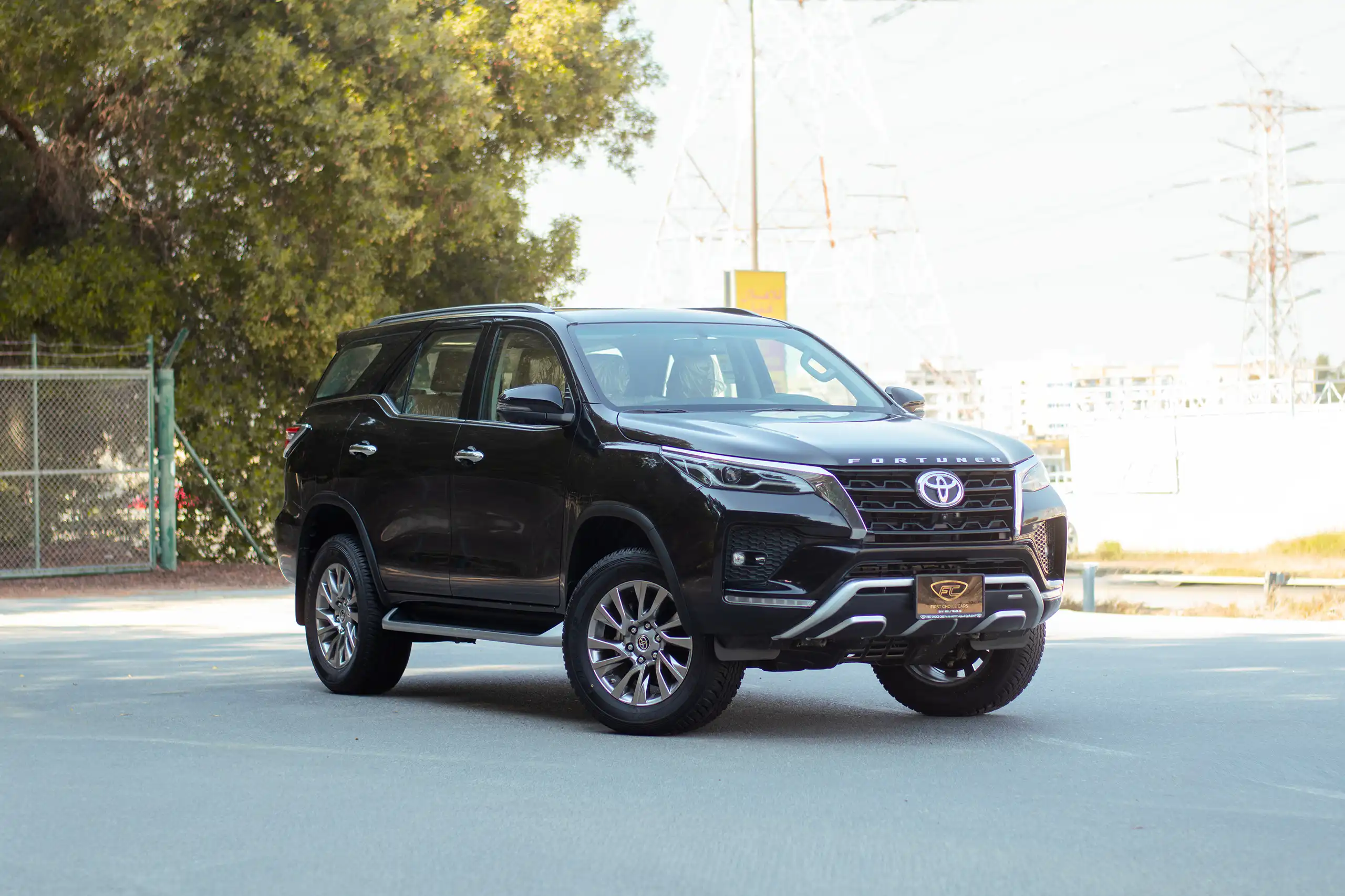 Used 2024 Toyota Fortuner SR5 Black – Right Front Diagonal (45°) View at First Choice Cars Sharjah