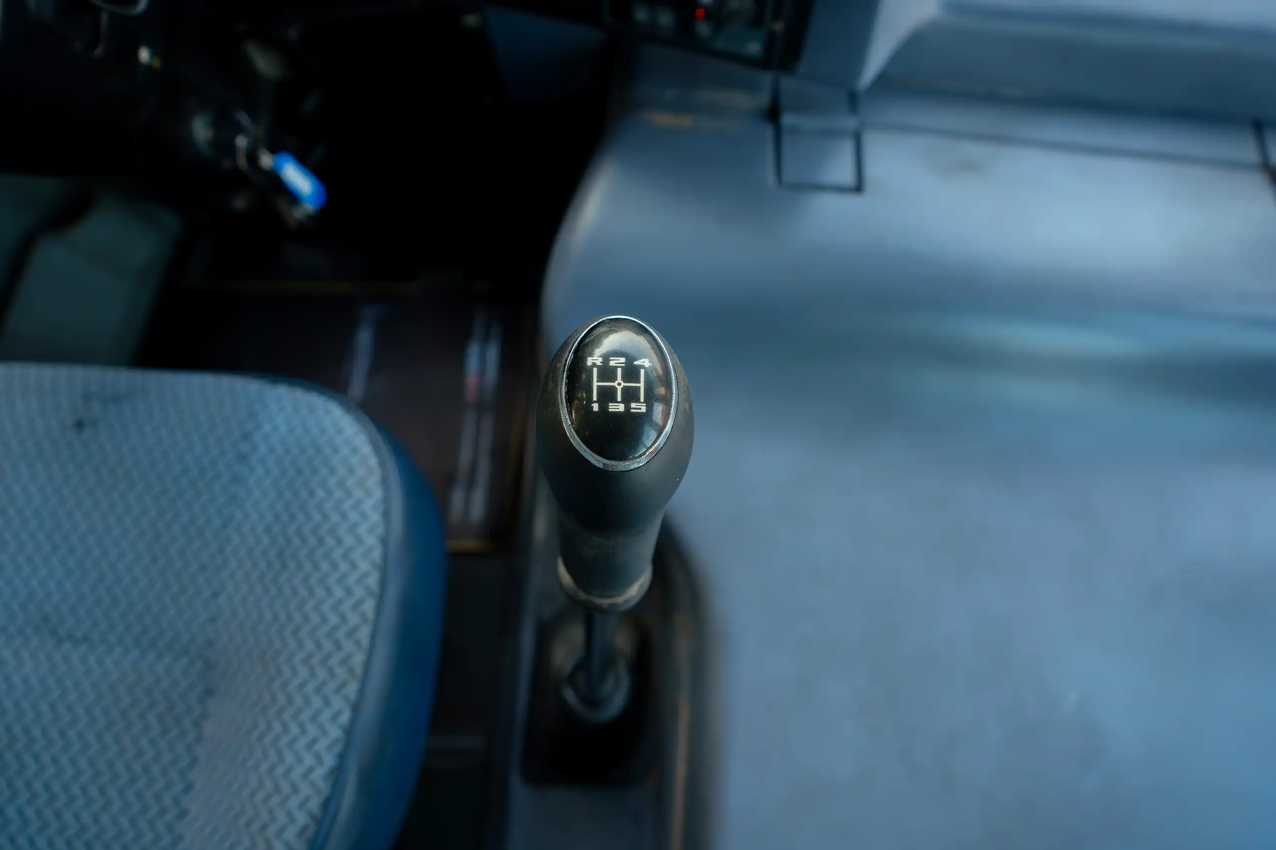 Used 2022 Ashok Leyland Oyster 32-Seater White – Center Console & Gear Shifter at First Choice Cars Sharjah