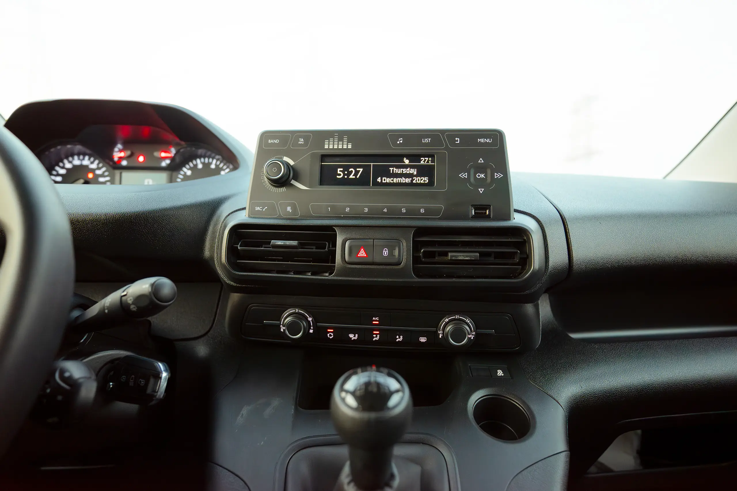 Used 2022 Peugeot Rifter 1.5T L2 White – Infotainment / Touchscreen System at First Choice Cars Sharjah