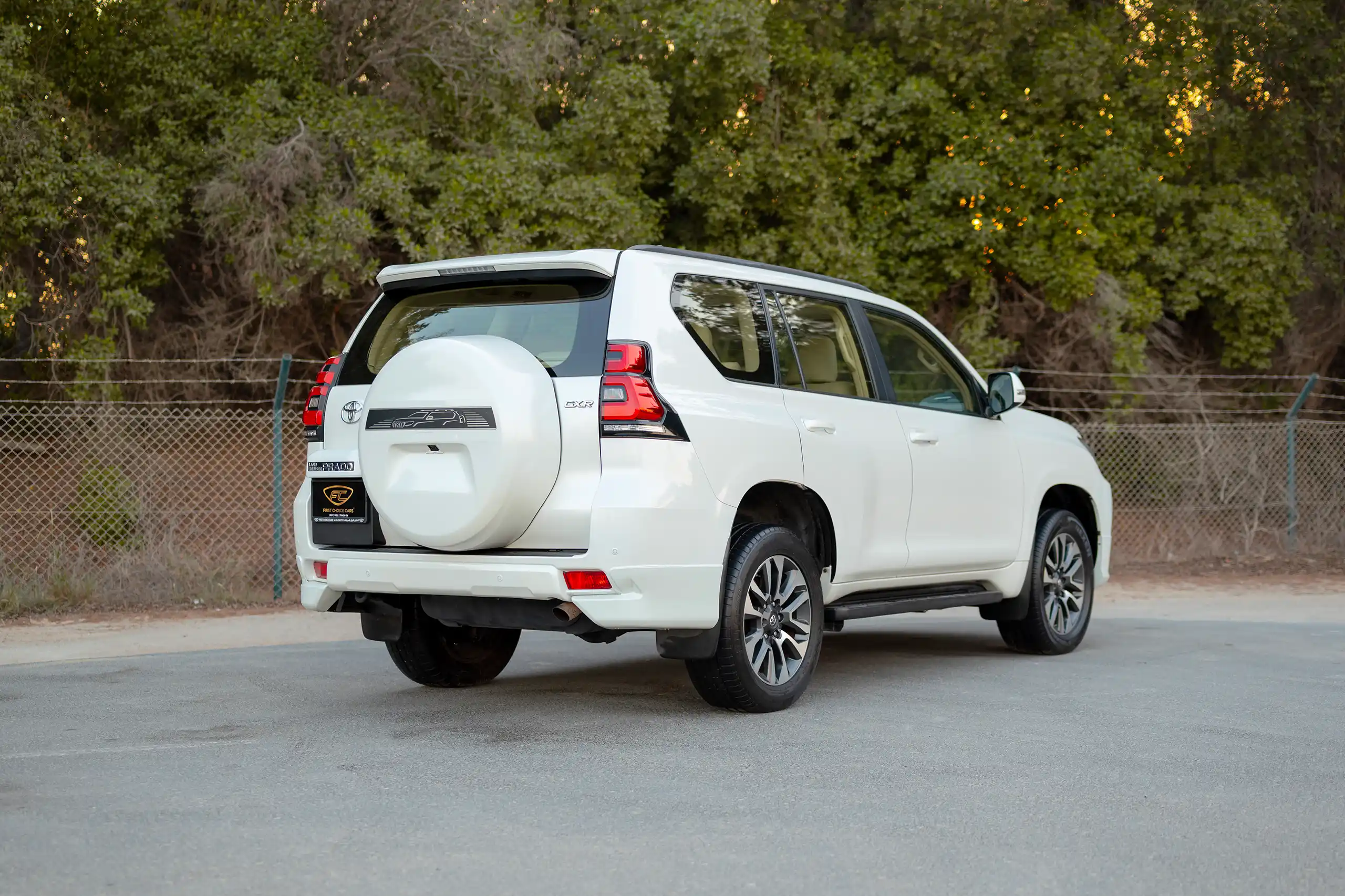 Used 2022 Toyota Prado Gxr White – Right Back Diagonal (45°) View at First Choice Cars Sharjah
