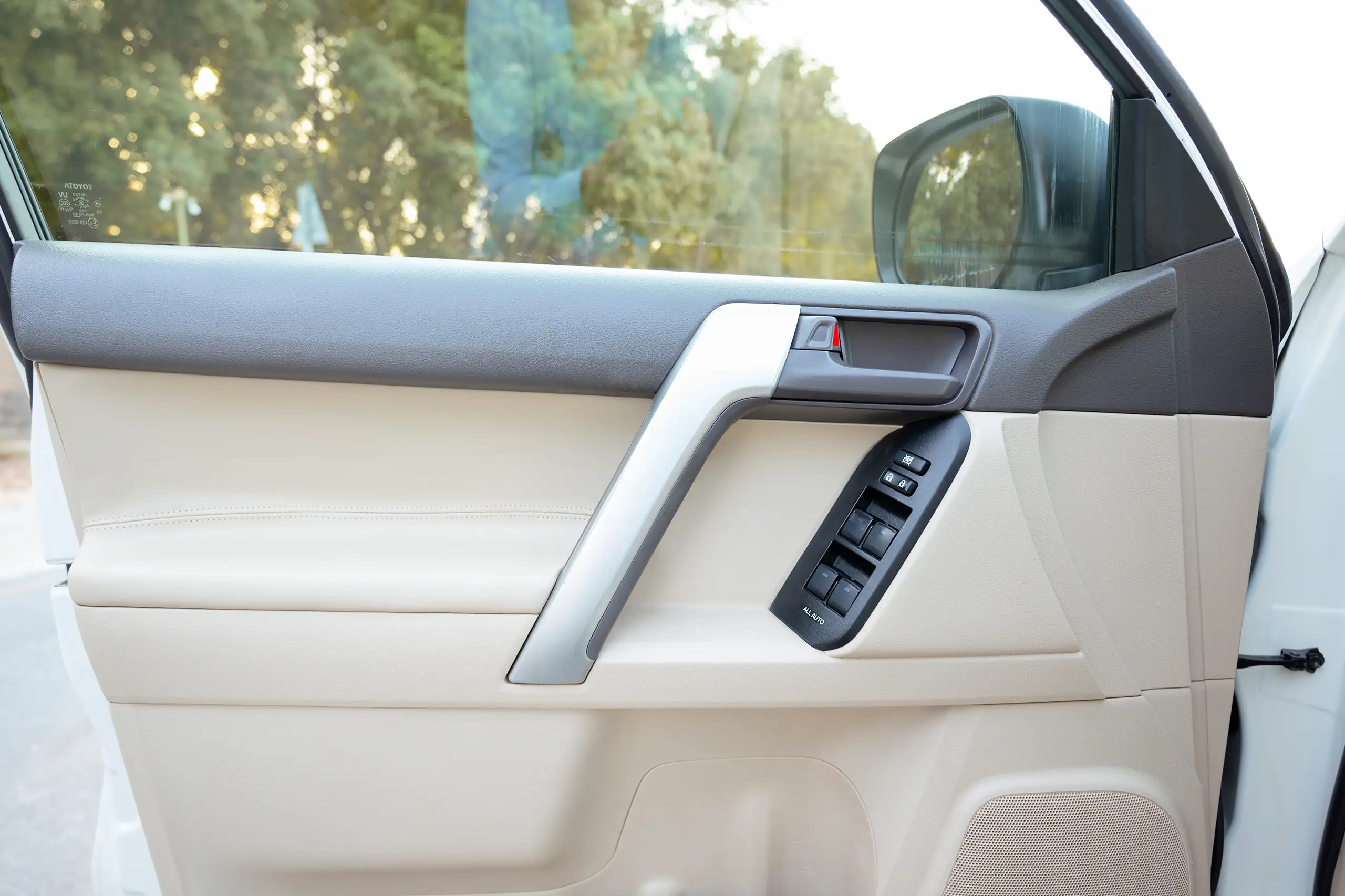 Used 2022 Toyota Prado Gxr White – Driver Door Panel Full View at First Choice Cars Sharjah