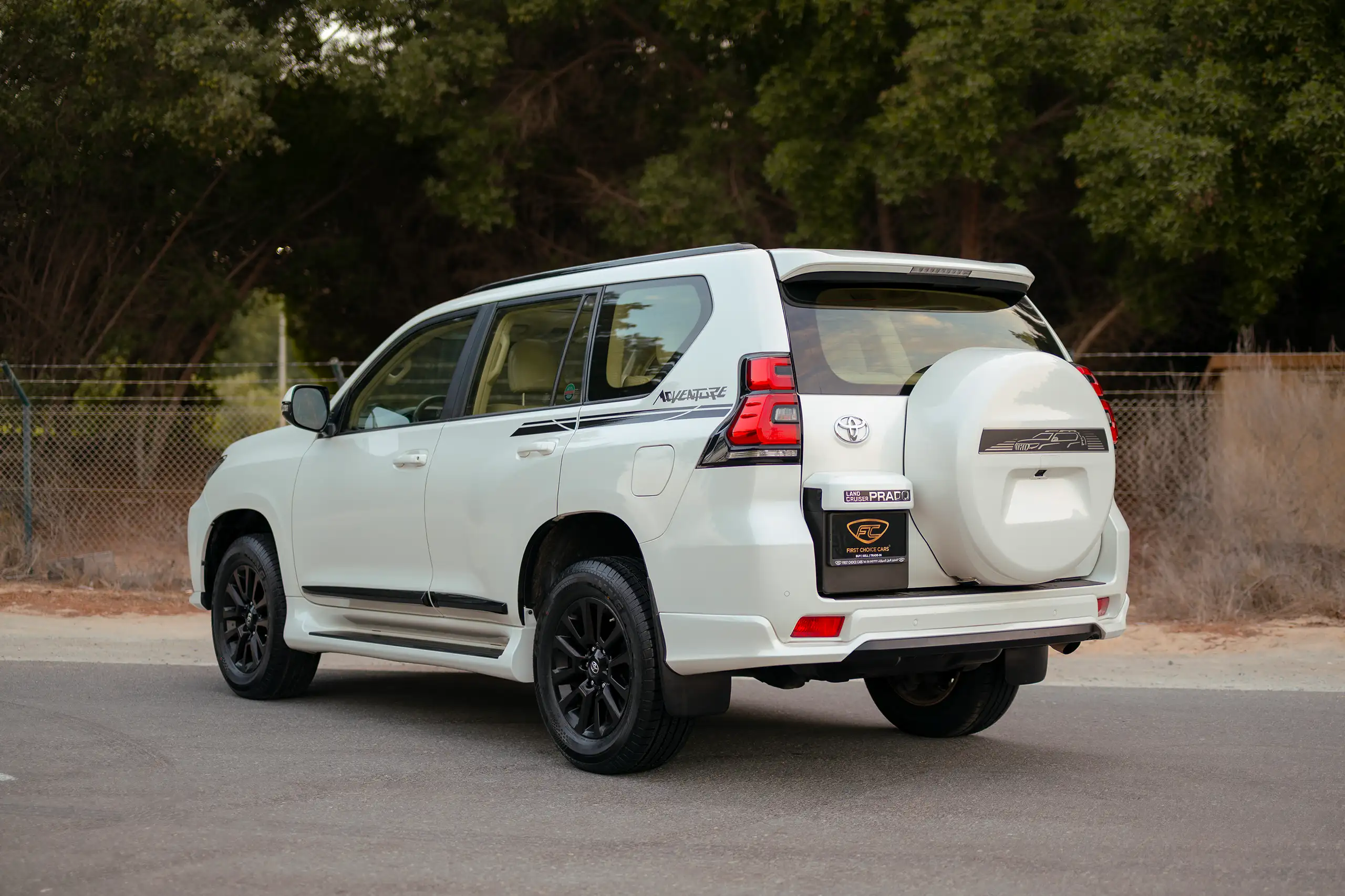 Used 2022 Toyota Prado VXR White – Left Back Diagonal (45°) View at First Choice Cars Sharjah