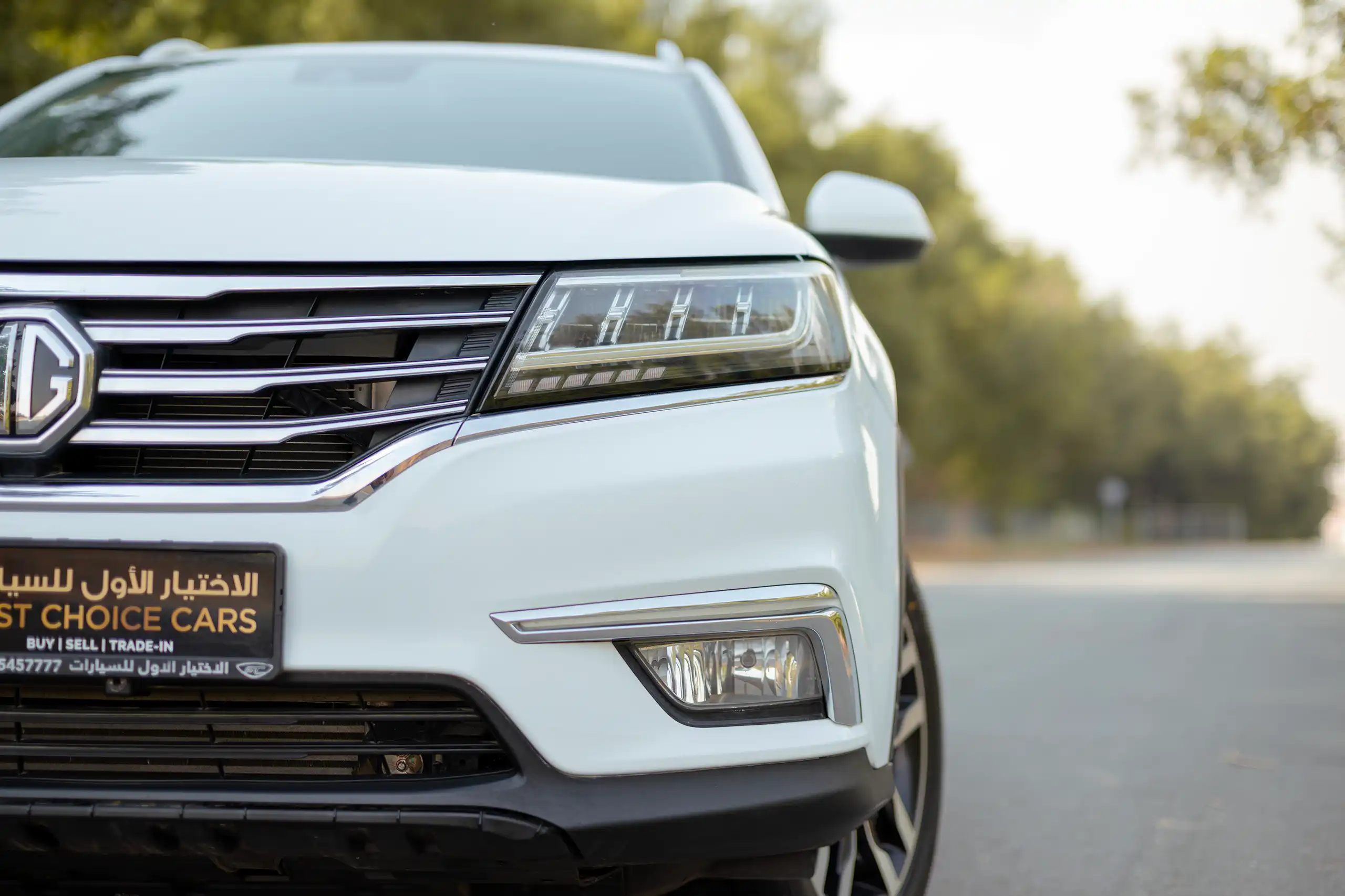 Used 2023 MG RX5 Luxury White – Headlight Close-up at First Choice Cars Sharjah