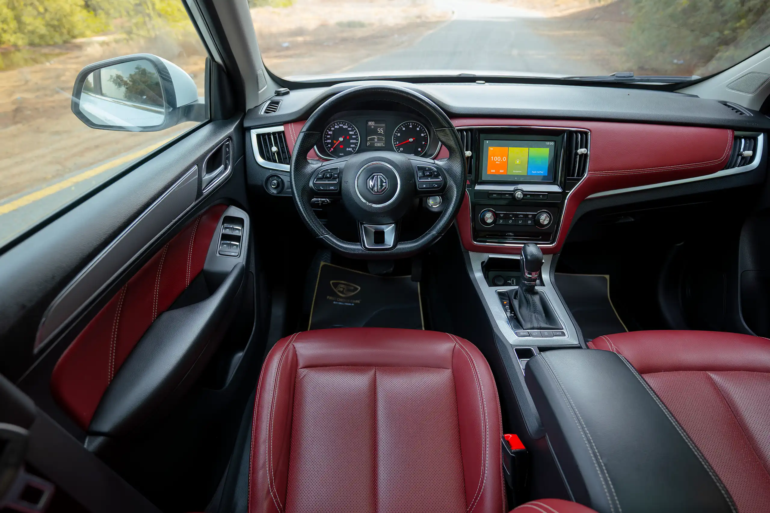 Used 2023 MG RX5 Luxury White – Steering Wheel & Instrument Cluster at First Choice Cars Sharjah