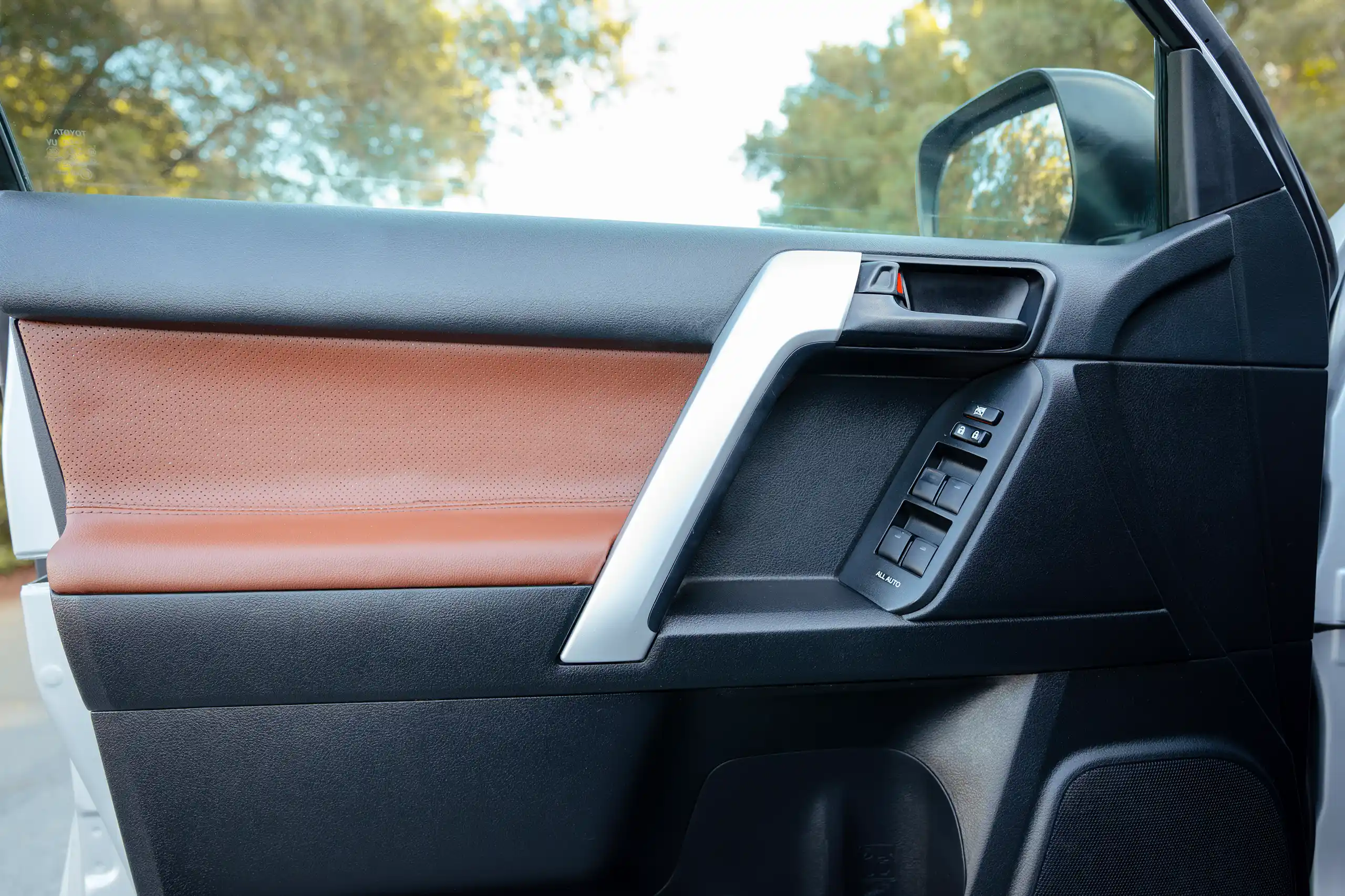 Used 2019 Toyota Prado VXR Silver – Driver Door Panel Full View at First Choice Cars Sharjah