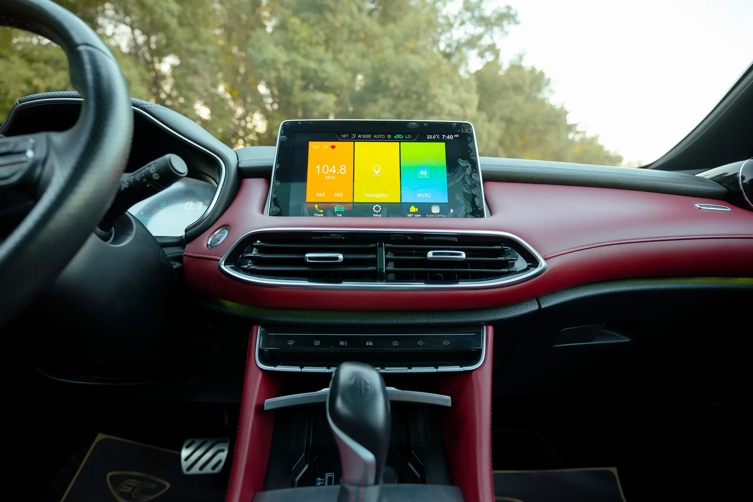 Used 2021 MG HS Luxury Blue – Infotainment / Touchscreen System at First Choice Cars Sharjah