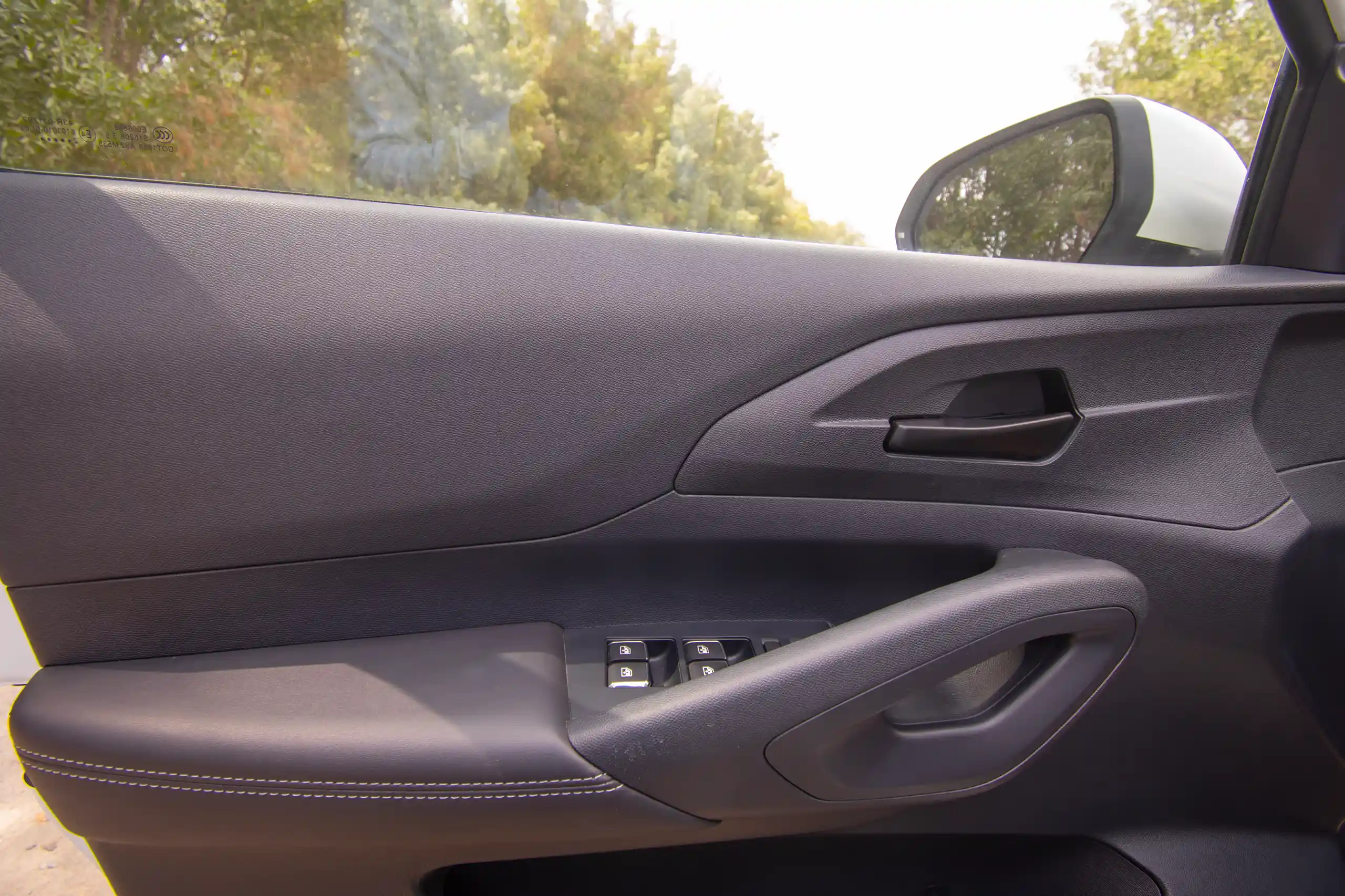 Used 2023 Peugeot Landtrek Double Cabin White – Driver Door Panel Full View at First Choice Cars Sharjah