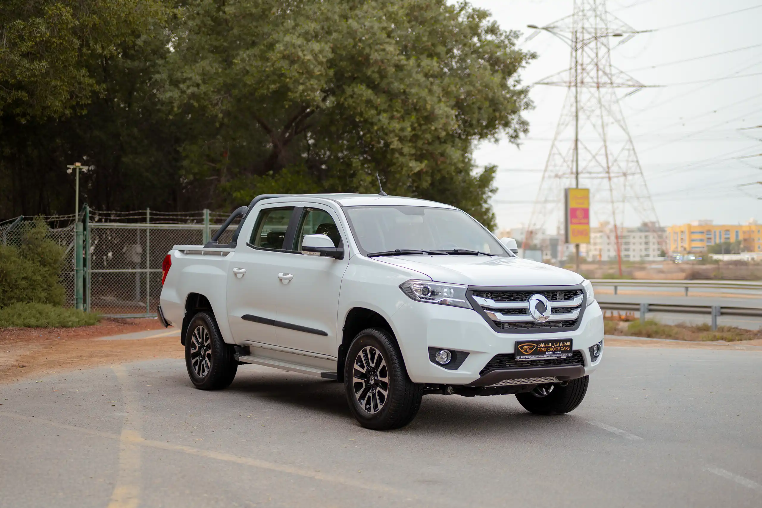 Used 2025 DongFeng RICH 6 Double Cabin White – Right Front Diagonal (45°) View at First Choice Cars Sharjah