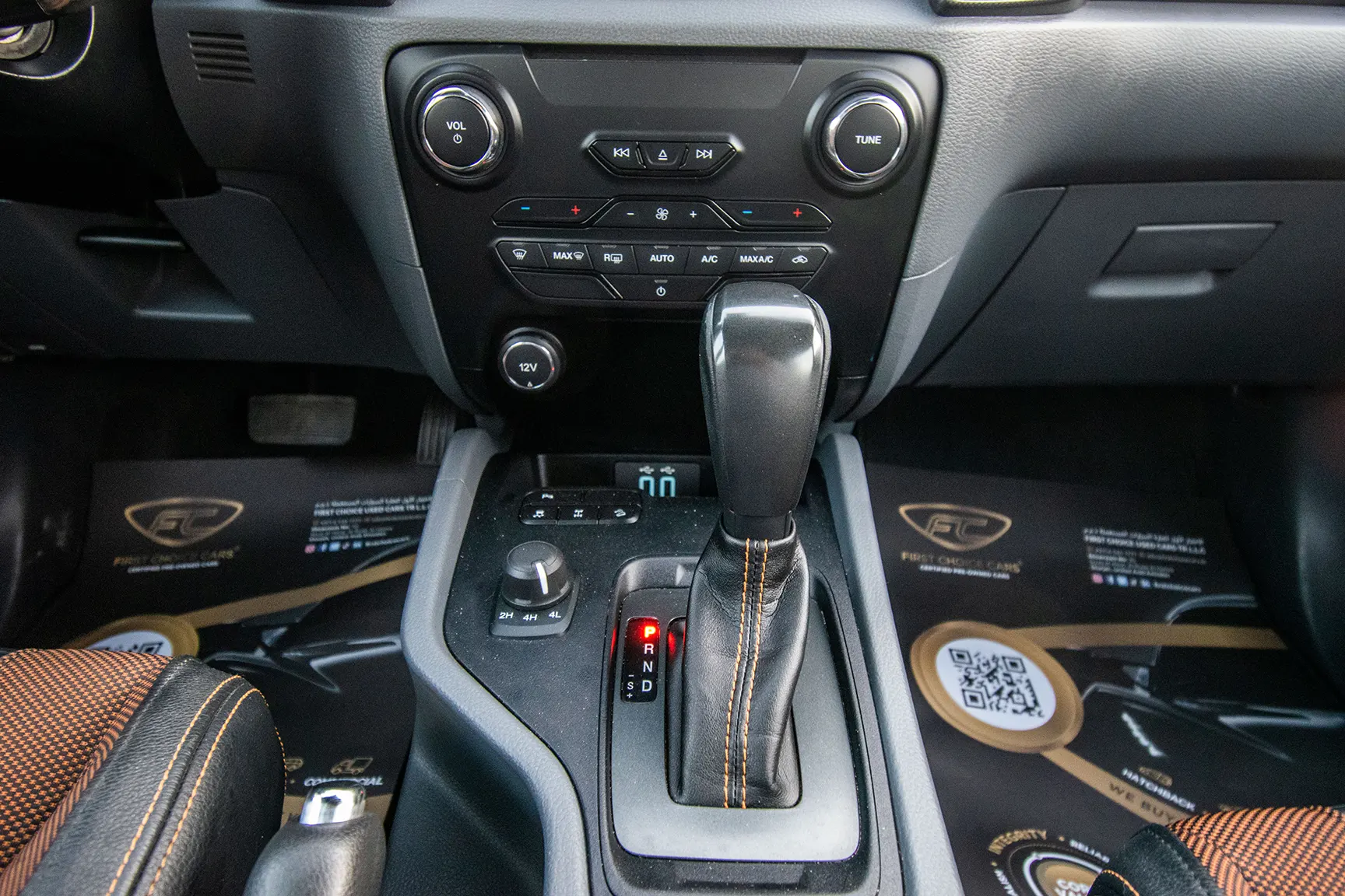 Used 2018 Ford Ranger Wildtrak Silver – Center Console & Gear Shifter at First Choice Cars Sharjah