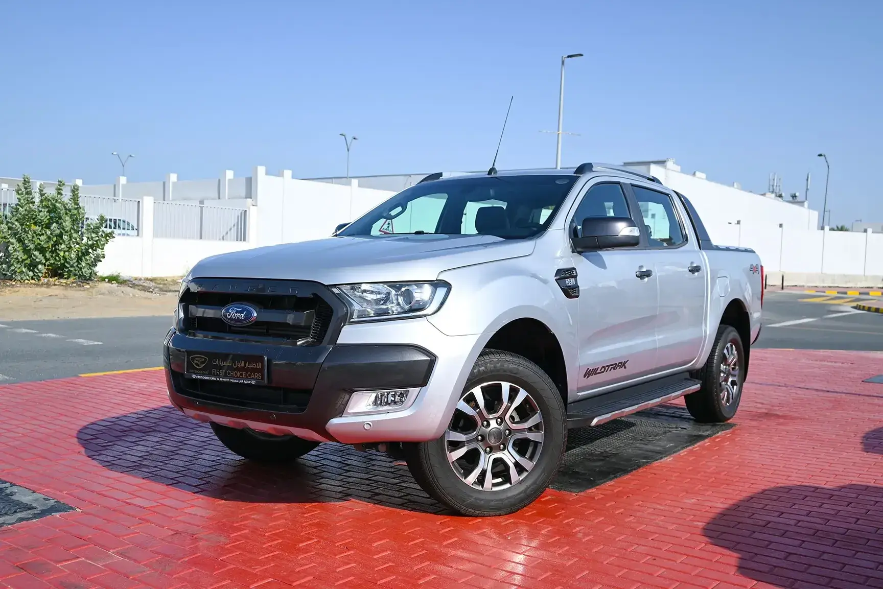 Used 2018 Ford Ranger Wildtrak Silver – Left Front Diagonal (45°) View at First Choice Cars Sharjah