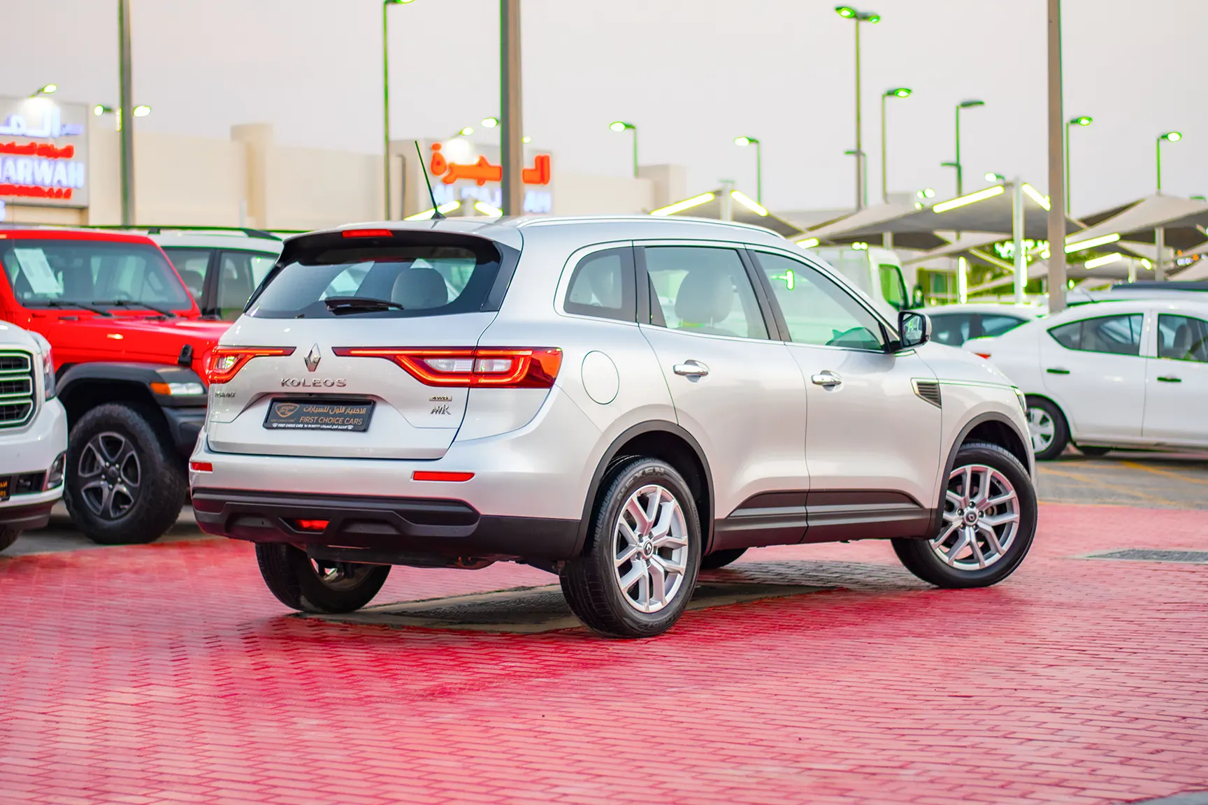 Used 2018 Renault Koleos Pe Silver – Right Back Diagonal (45°) View at First Choice Cars Sharjah