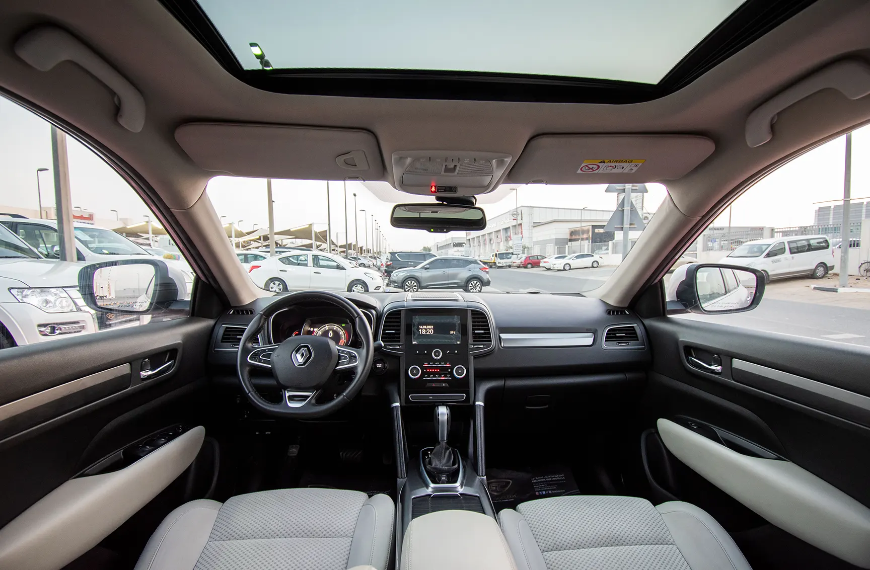 Used 2018 Renault Koleos Pe Silver – Front Cabin / Dashboard Full View at First Choice Cars Sharjah