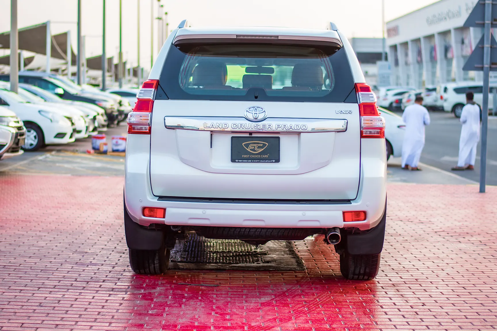 Used 2017 Toyota Prado VXR White – Back/Rear View at First Choice Cars Sharjah