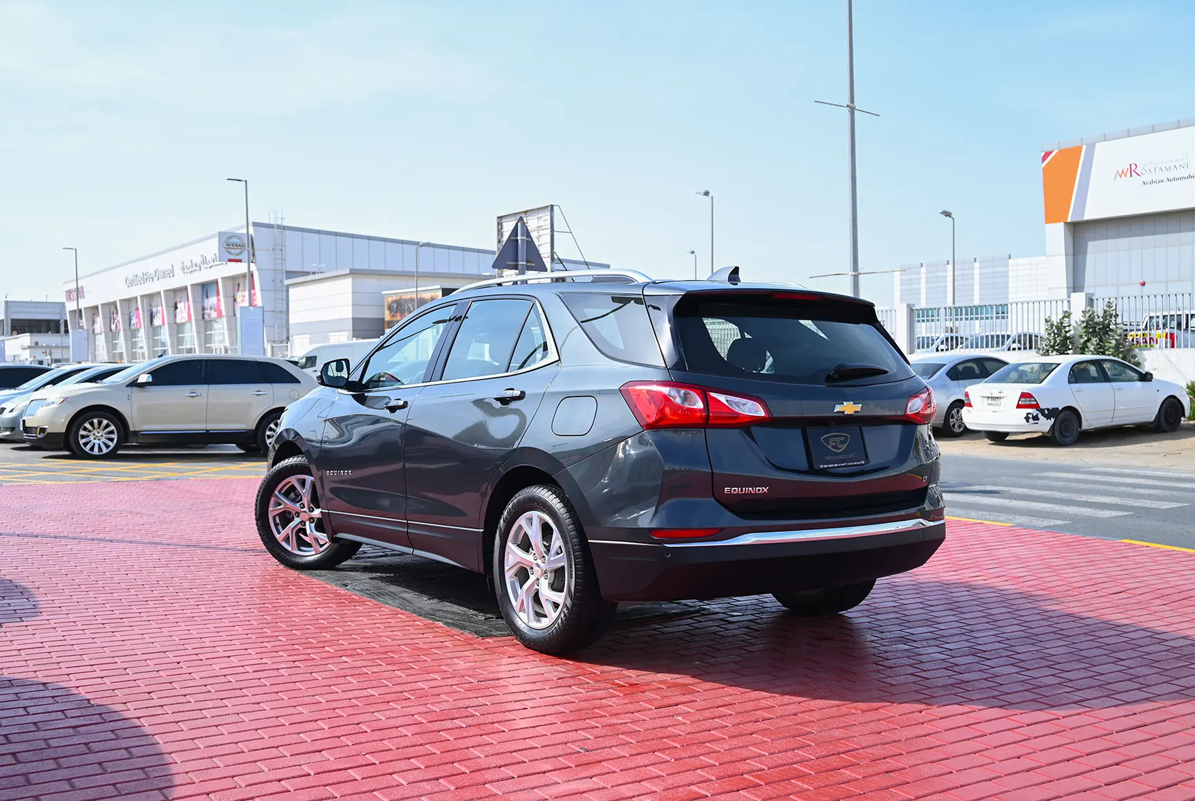 Used 2019 Chevrolet Equinox LT in Grey – Left Back Diagonal (45°) View for Sale at First Choice Cars Dubai Sharjah