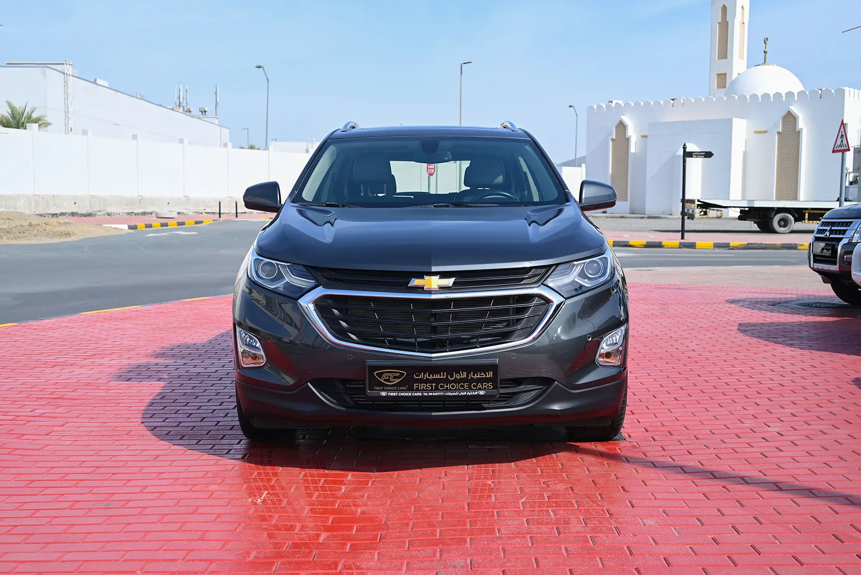 Used 2019 Chevrolet Equinox LT in Grey – Front View for Sale at First Choice Cars Dubai Sharjah