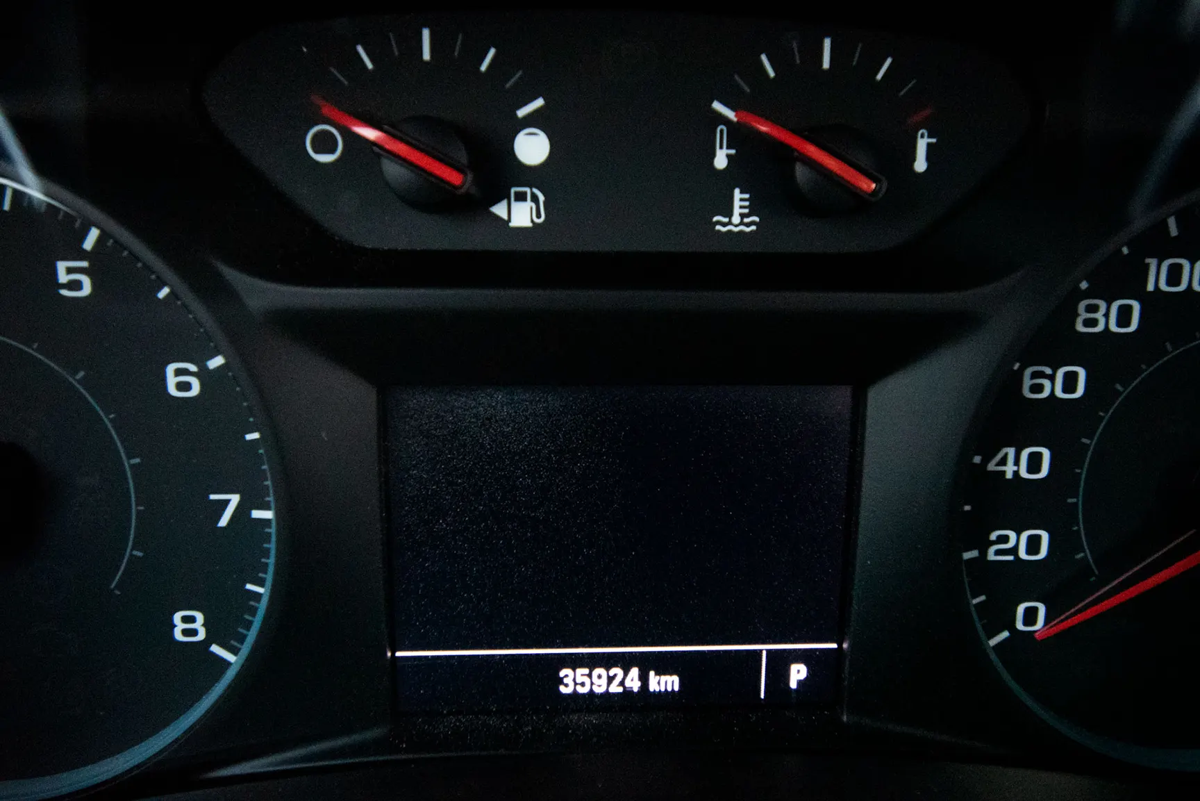 Used 2019 Chevrolet Equinox LT in Grey – Odometer / Mileage Reading View for Sale at First Choice Cars Dubai Sharjah