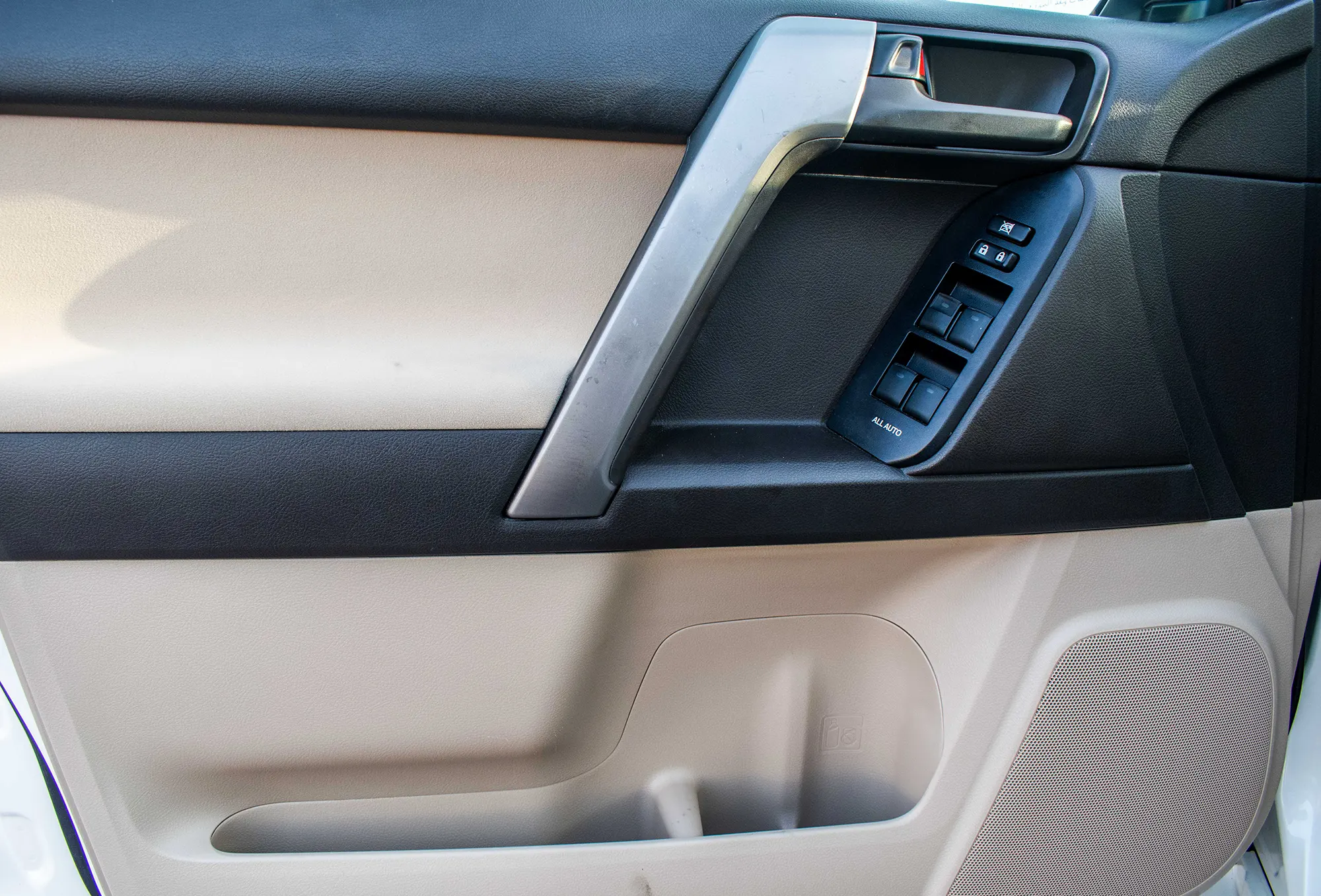 Used 2013 Toyota Prado Txl White – Driver Door Panel Full View at First Choice Cars Sharjah