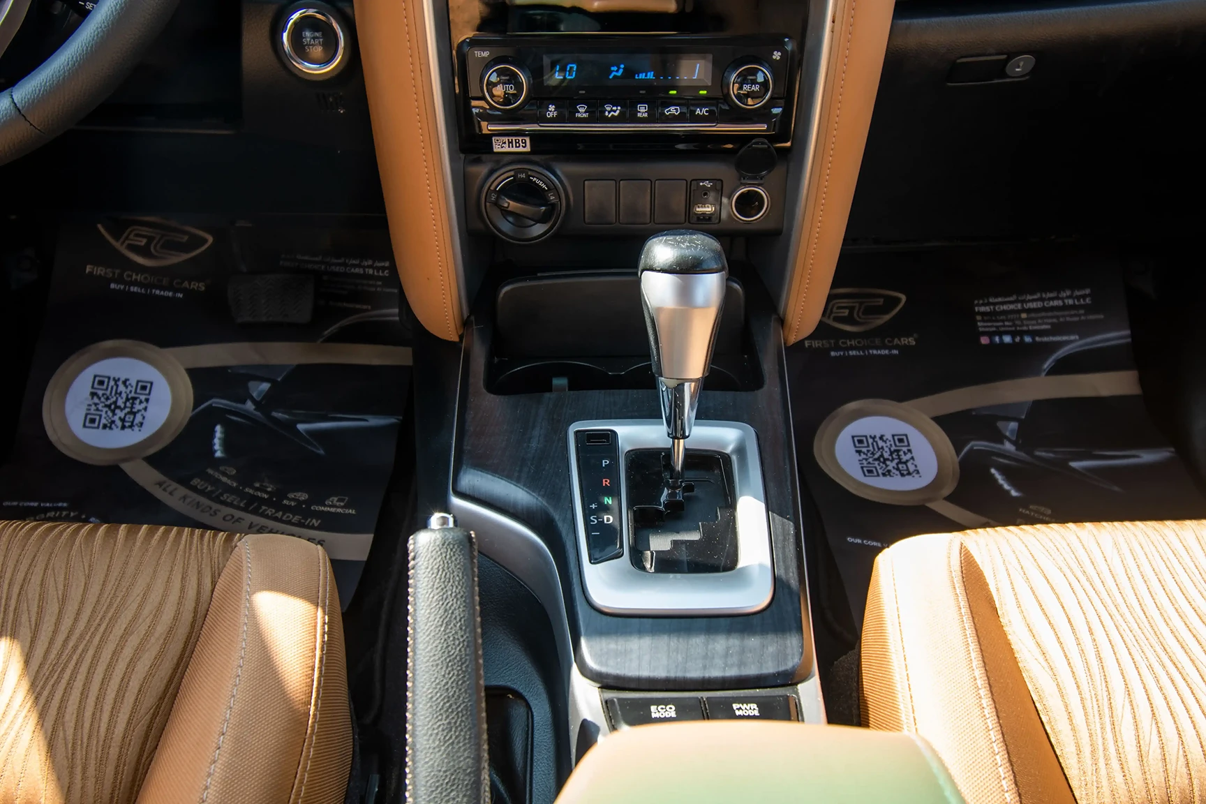 Used 2019 Toyota Fortuner GXR in White – Center Console & Gear Shifter for Sale at First Choice Cars Dubai Sharjah