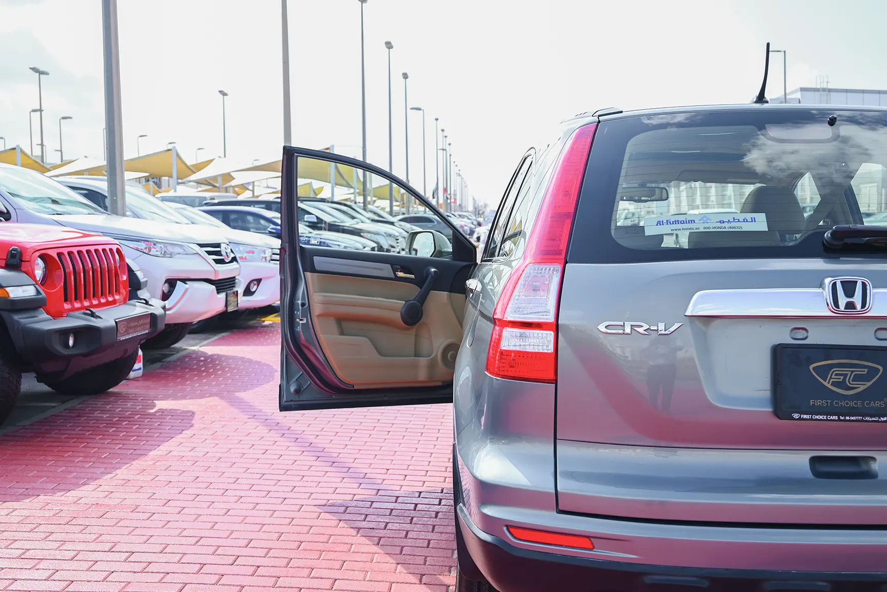 Used 2011 Honda CR-V EXL in Silver – Taillight Close-up for Sale at First Choice Cars Dubai Sharjah