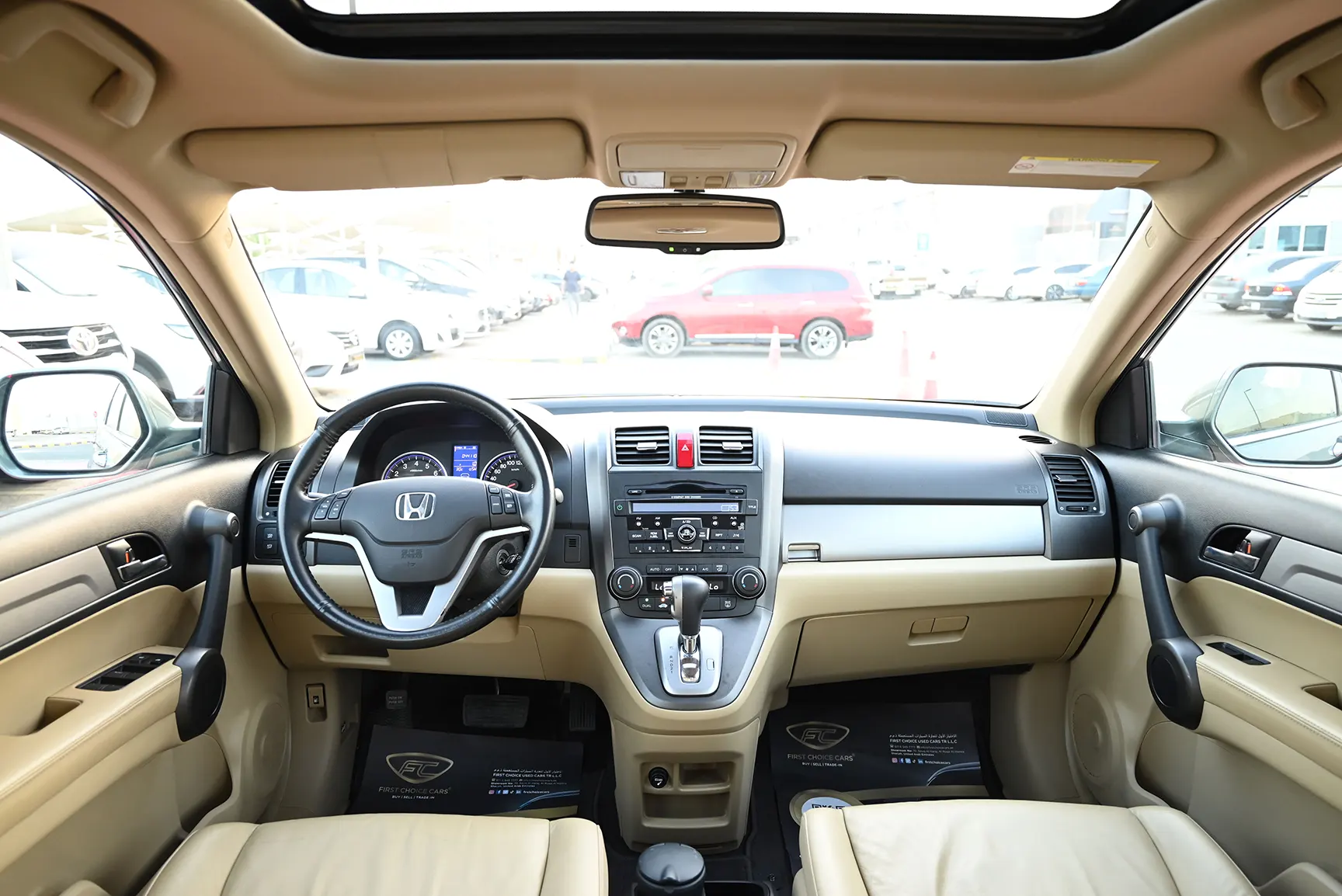 Used 2011 Honda CR-V EXL in Silver – Front Cabin / Dashboard Full View for Sale at First Choice Cars Dubai Sharjah