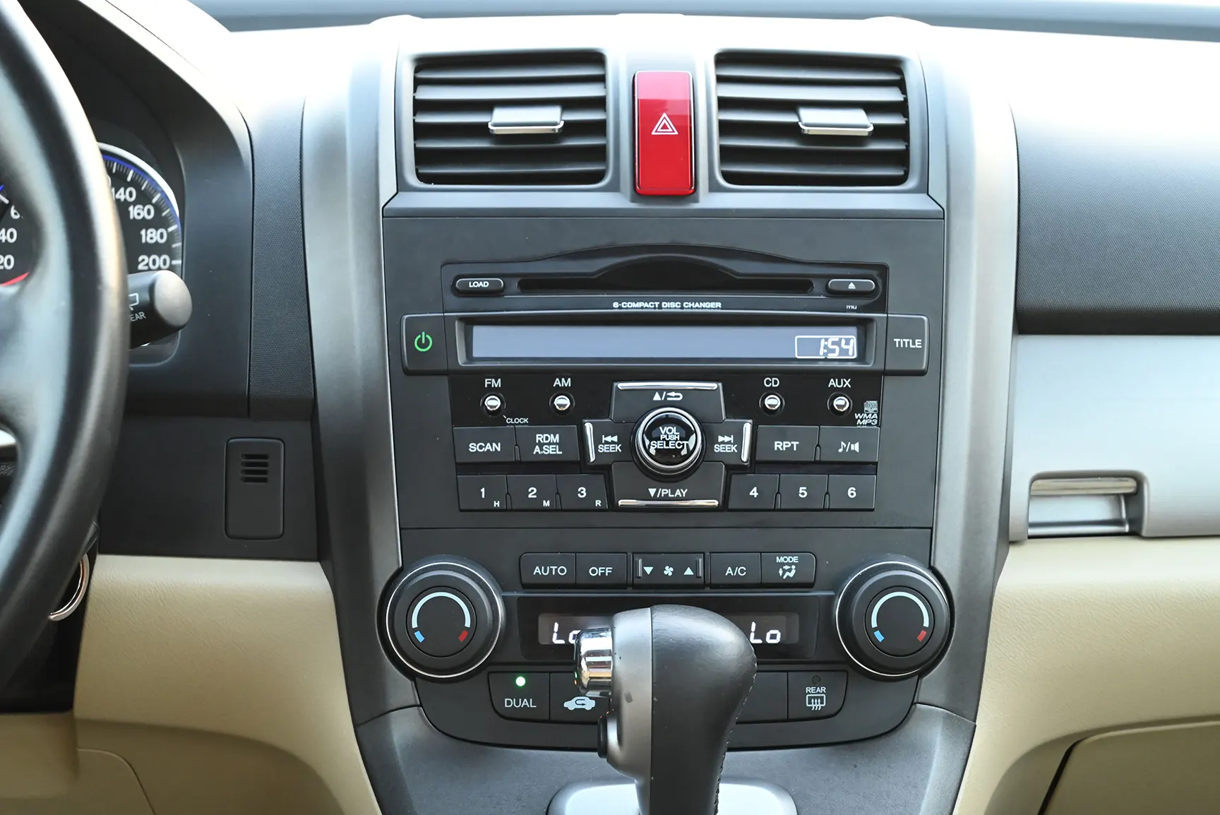 Used 2011 Honda CRV EXL Silver – Infotainment / Touchscreen System at First Choice Cars Sharjah