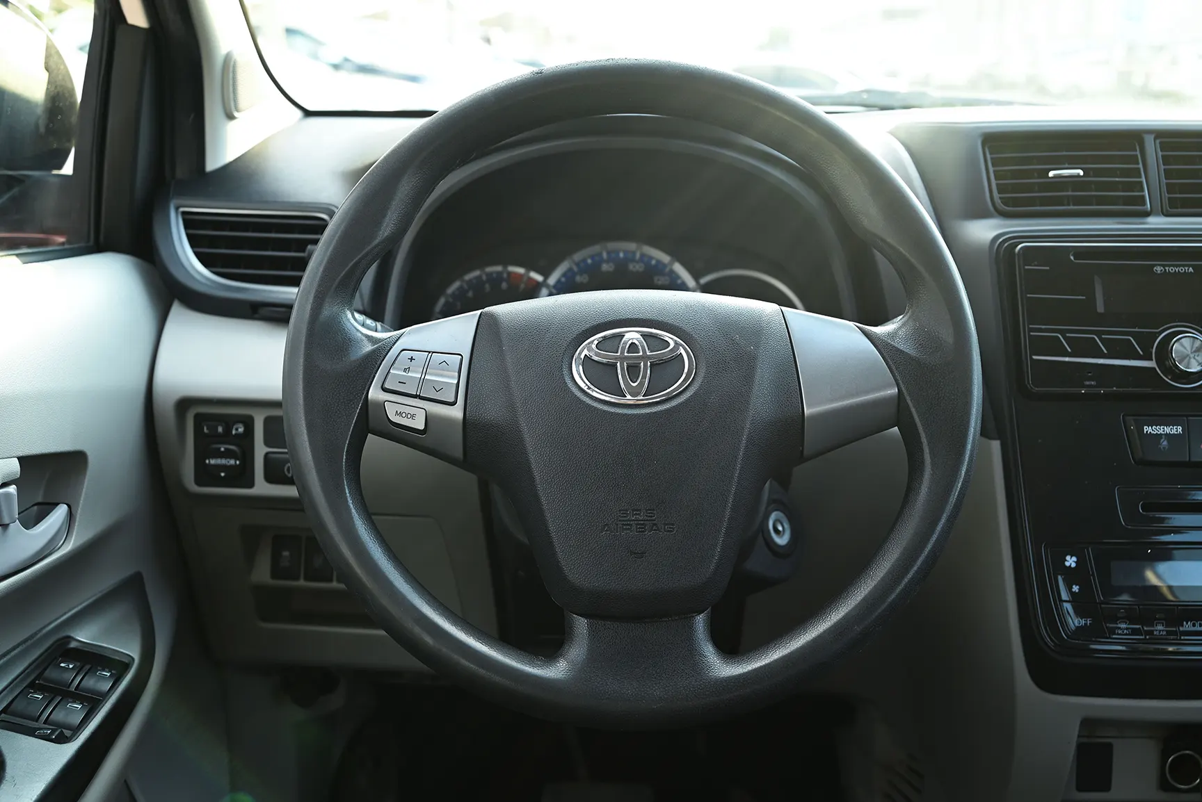 Used 2020 Toyota Avanza SE White – Steering Wheel & Instrument Cluster at First Choice Cars Sharjah