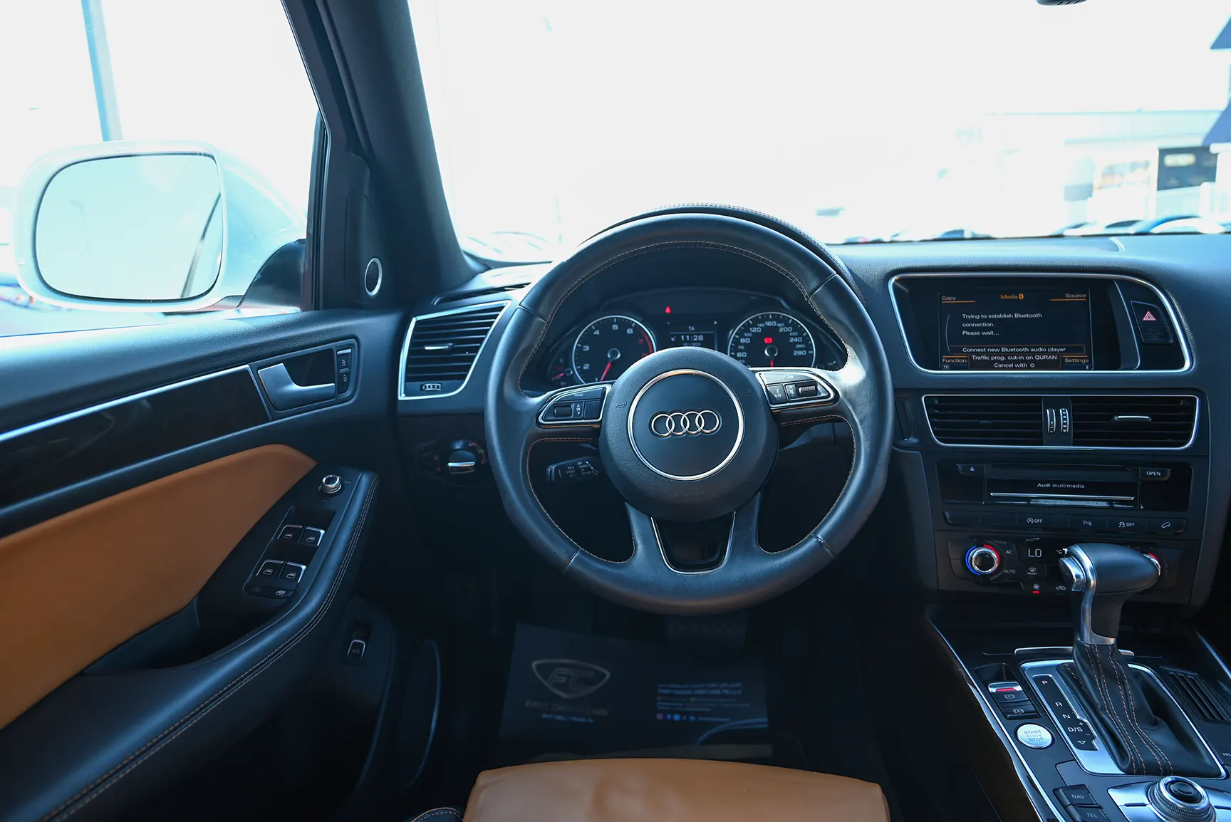 Used 2014 Audi Q5 S-Line White – Steering Wheel & Instrument Cluster at First Choice Cars Sharjah