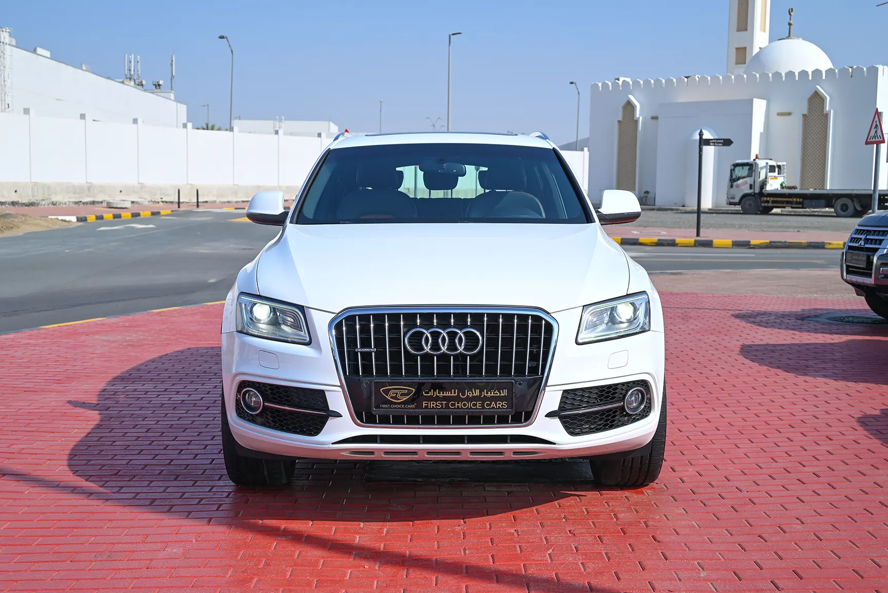 Used 2014 Audi Q5 S-Line White – Front View at First Choice Cars Sharjah