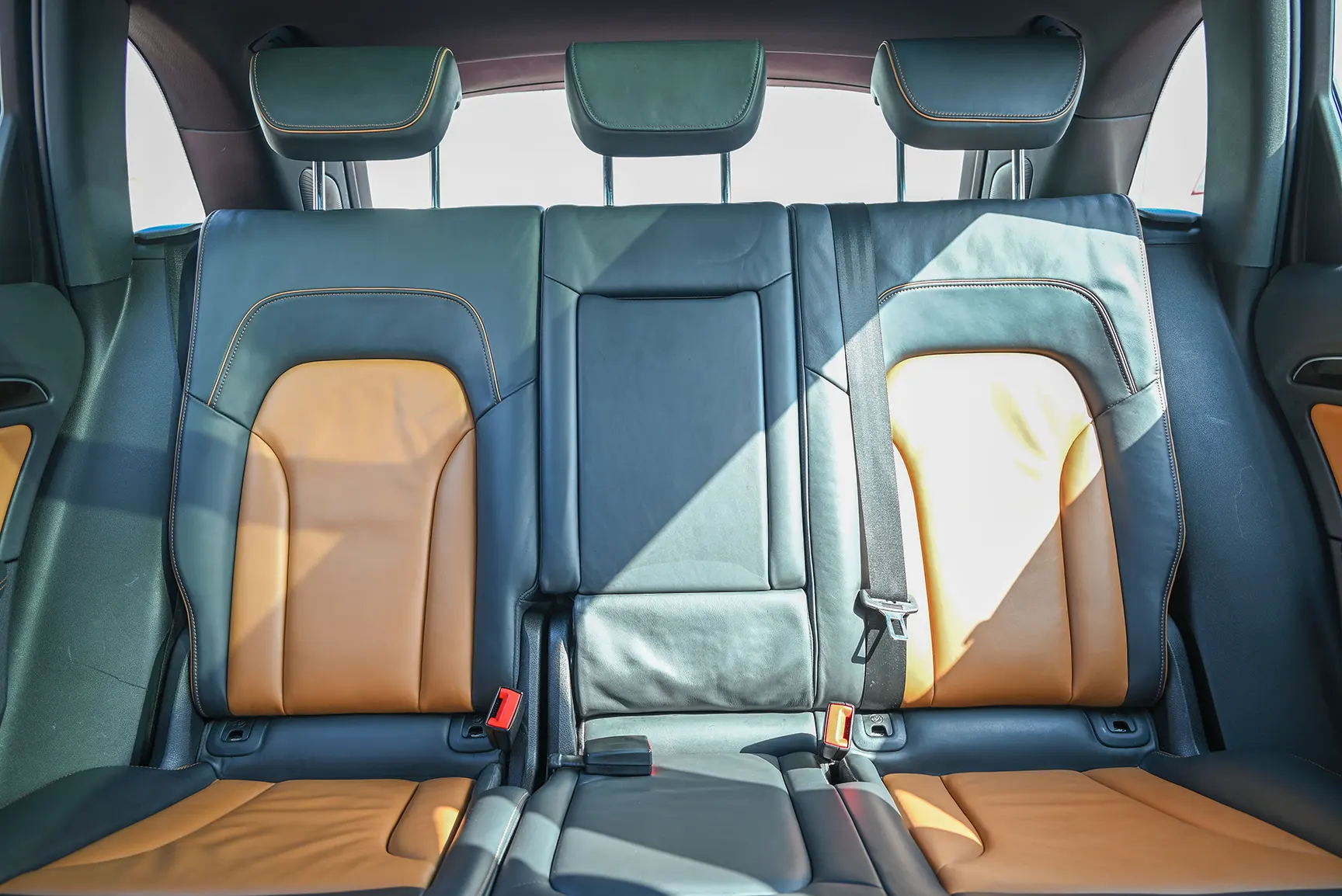 Used 2014 Audi Q5 S-Line White – Rear Seat View at First Choice Cars Sharjah