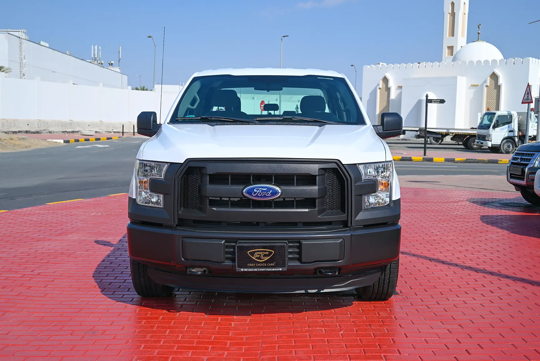 Used 2016 Ford F-Series Pickup F-150 XLT White – Front View at First Choice Cars Sharjah