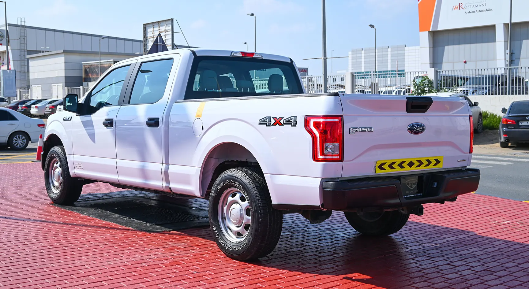 Used 2016 Ford F-Series Pickup F-150 XLT White – Left Back Diagonal (45°) View at First Choice Cars Sharjah