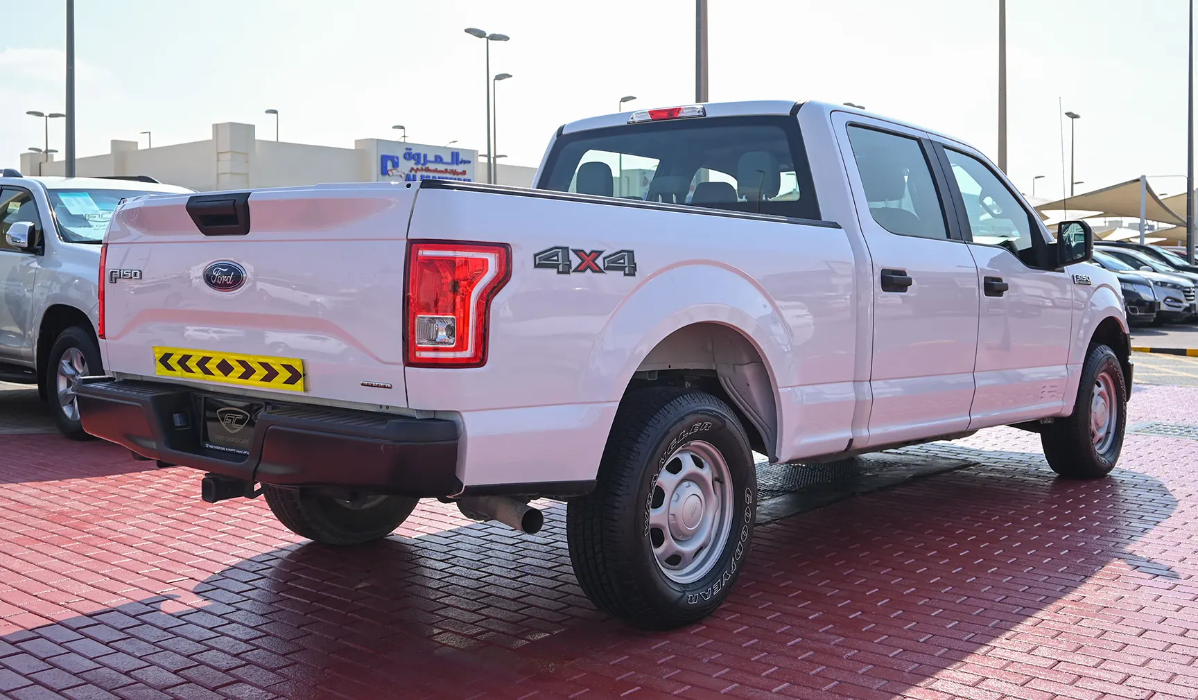 Used 2016 Ford F-Series Pickup F-150 XLT White – Right Back Diagonal (45°) View at First Choice Cars Sharjah