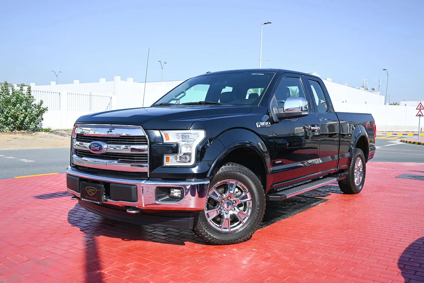 Used 2017 Ford F-Series Pickup F-150 Lariat Sport Edition in Black – Left Front Diagonal (45°) View for Sale at First Choice Cars Dubai Sharjah
