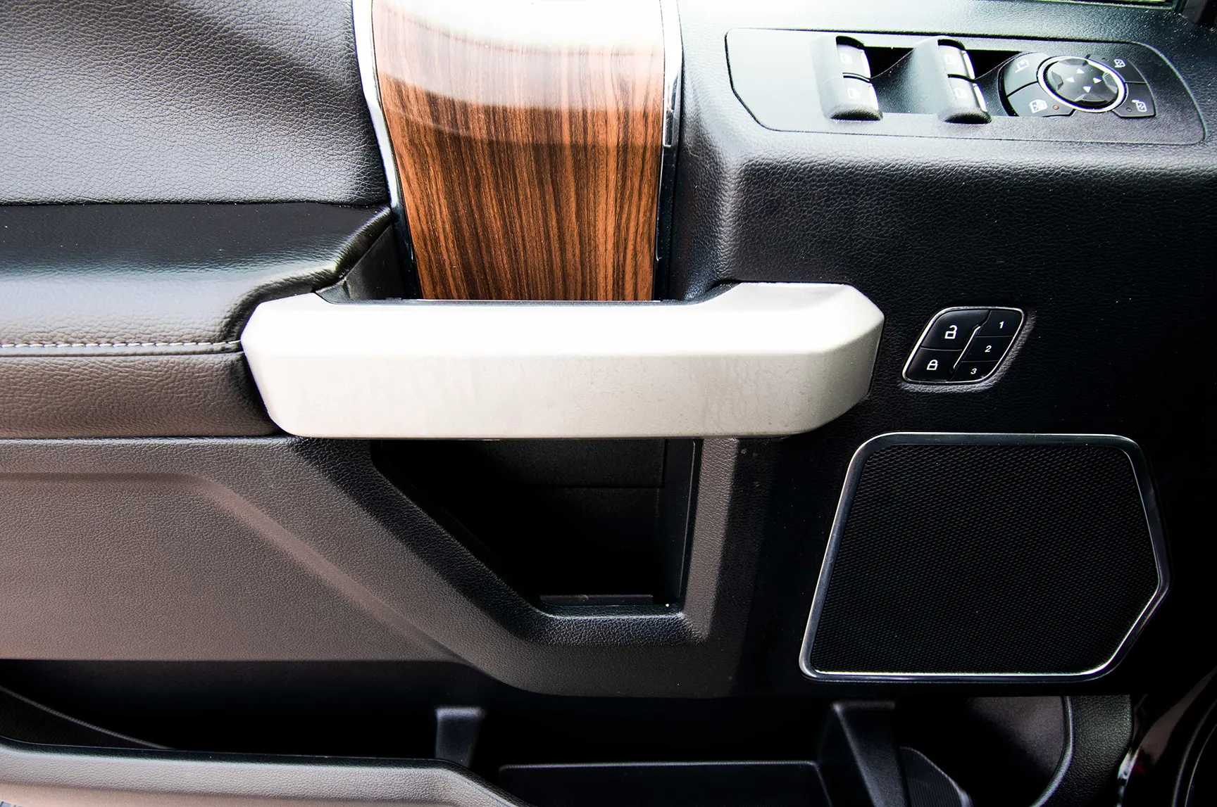 Used 2017 Ford F-Series Pickup F150 Lariat Sports Edition Black – Driver Door Panel Full View at First Choice Cars Sharjah