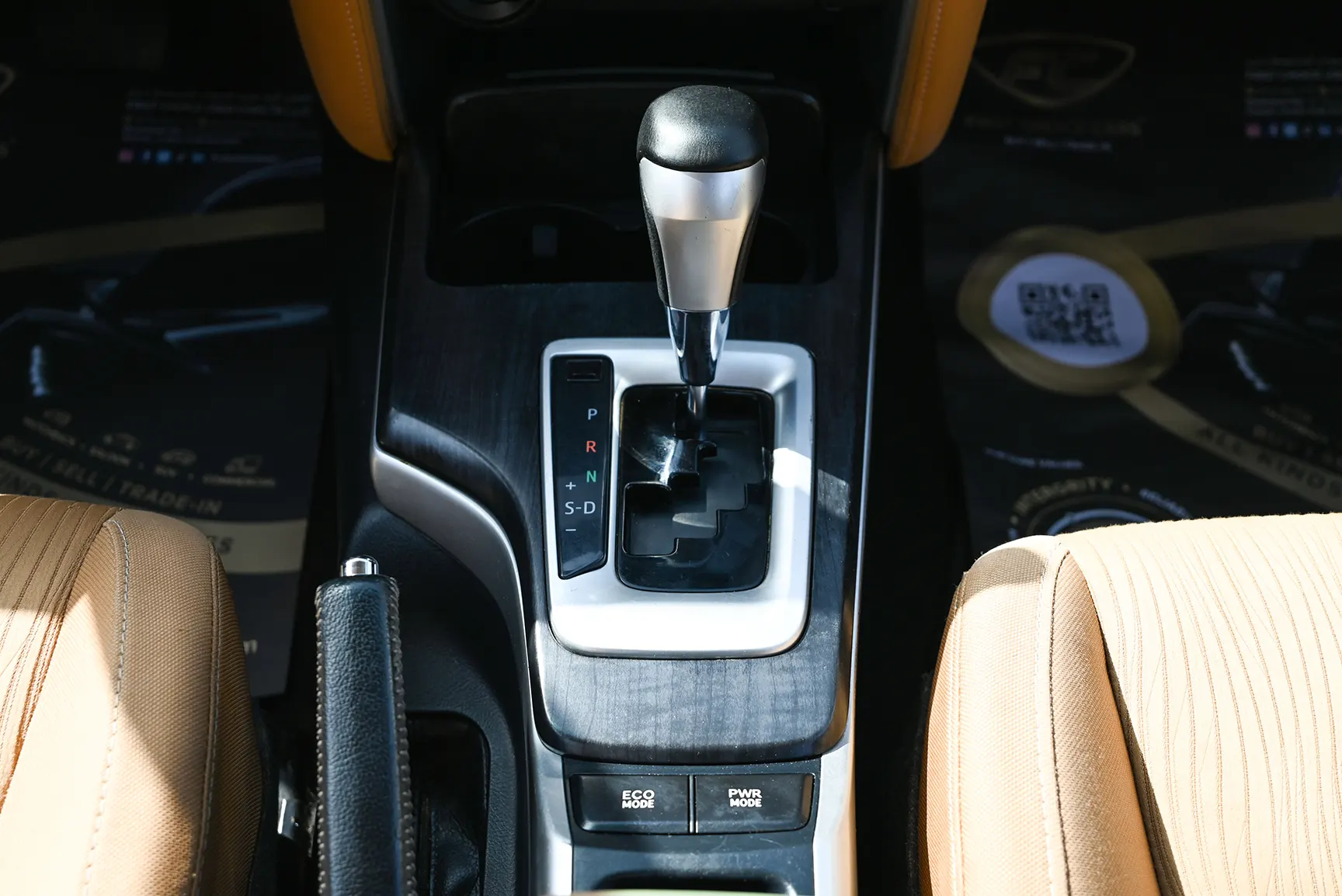 Used 2017 Toyota Fortuner 4.0L Gxr White – Center Console & Gear Shifter at First Choice Cars Sharjah