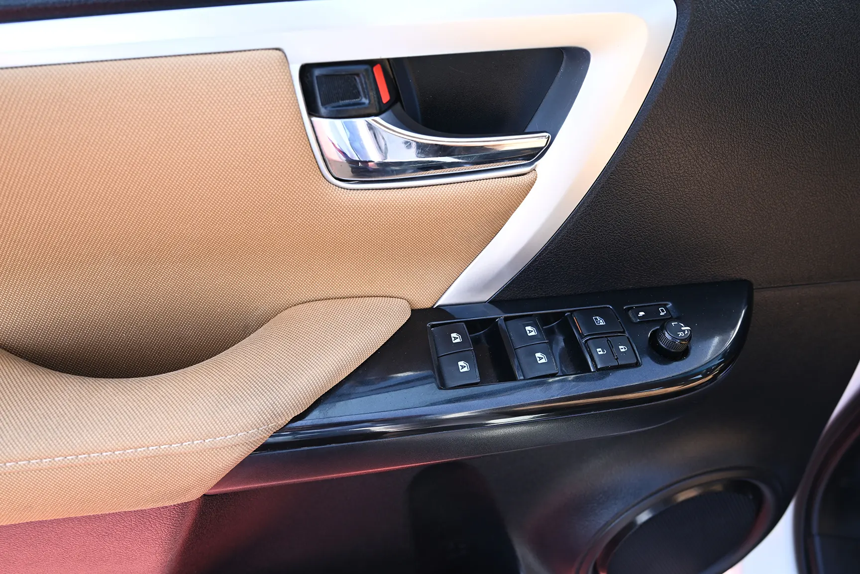 Used 2017 Toyota Fortuner GXR in White – Driver Door Panel Full View for Sale at First Choice Cars Dubai Sharjah